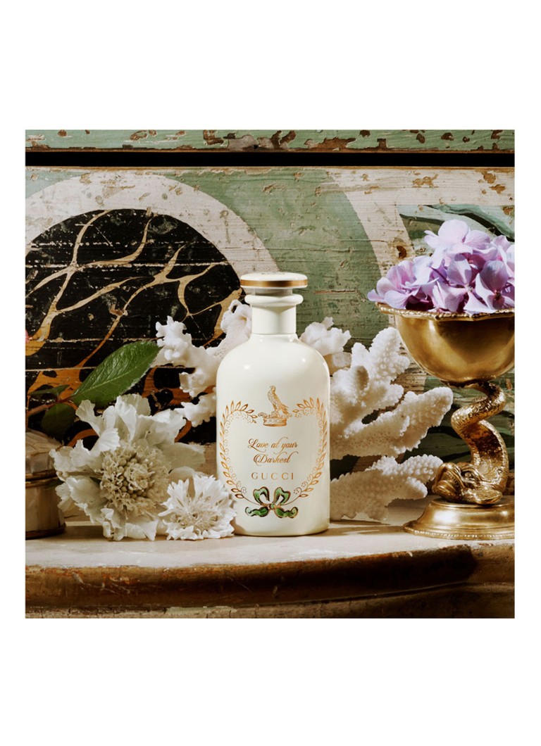 Apa de parfum Gucci Love at Your Darkest
