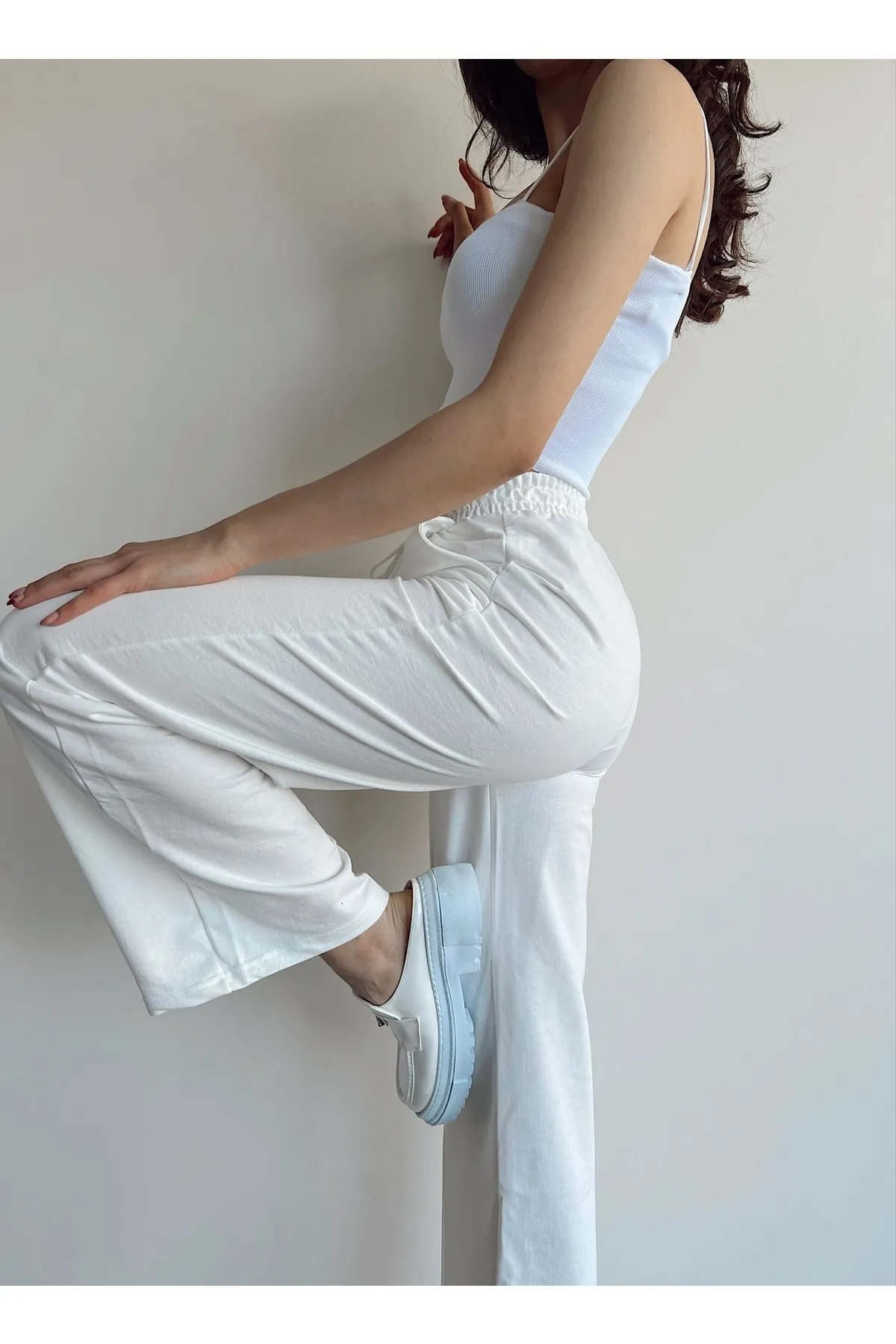 IŞILDA  Damenbekleidung, lockere Hose mit elastischem Bund