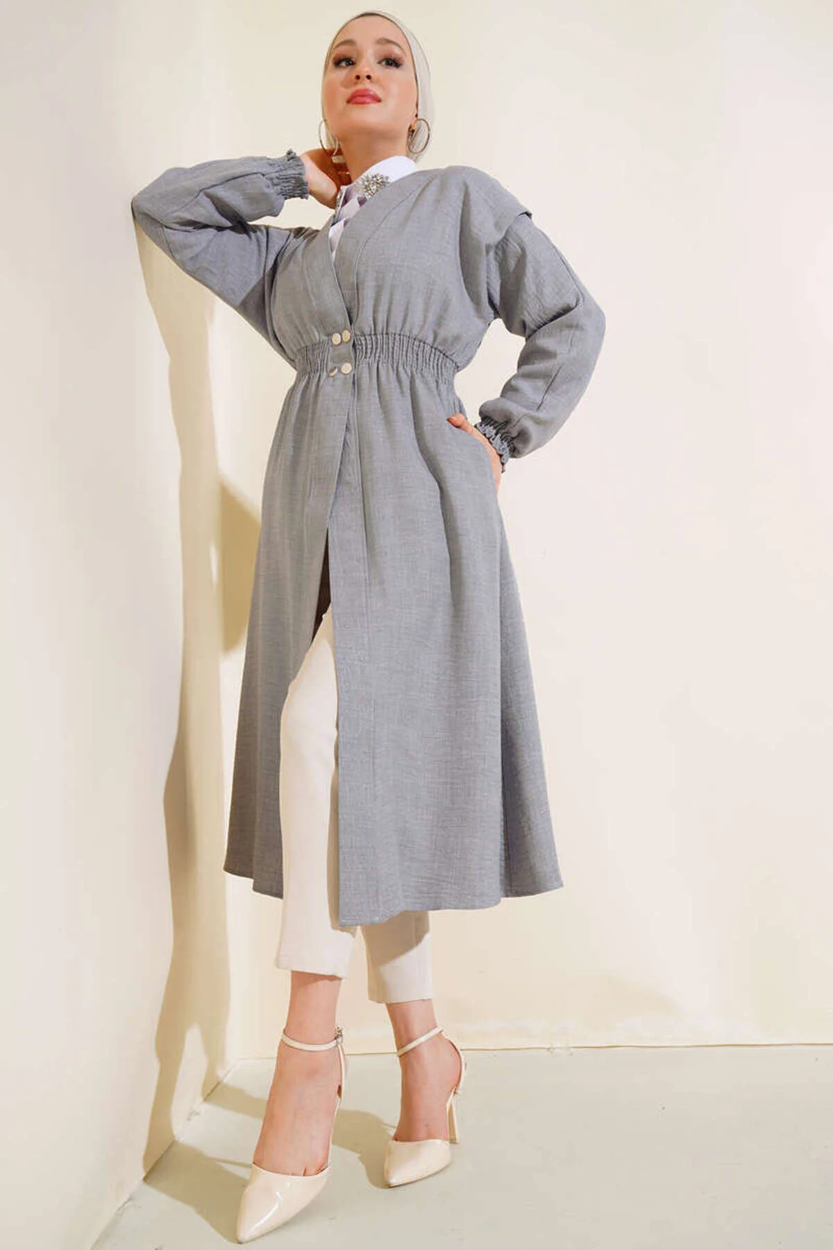 VOLT CLOTHİNG  Damen-Taillenkappe mit Gimped-Druckknopf