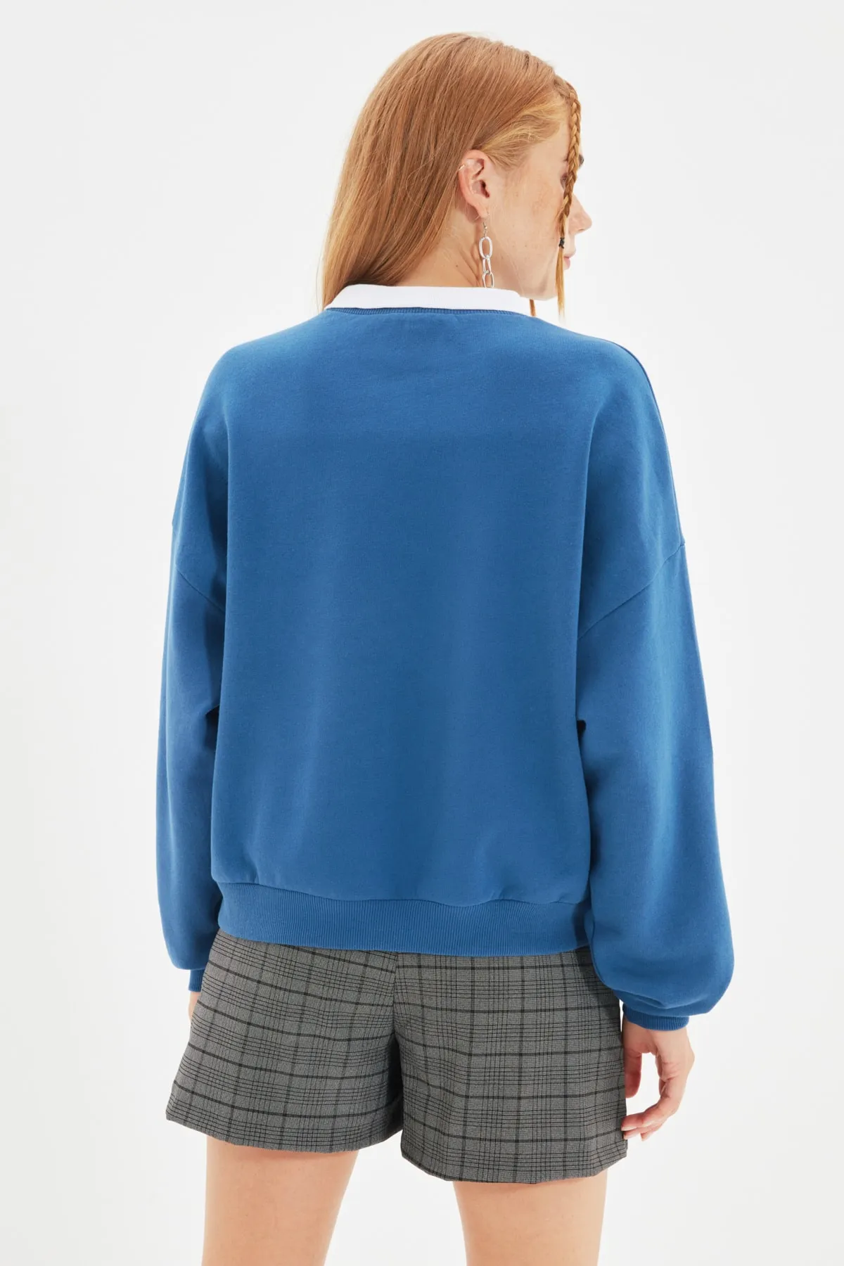 Trendyol Collection  Indigo bedrucktes Boyfriend-Sweatshirt aus dickem Fleece innen TWOSS21SW0171
