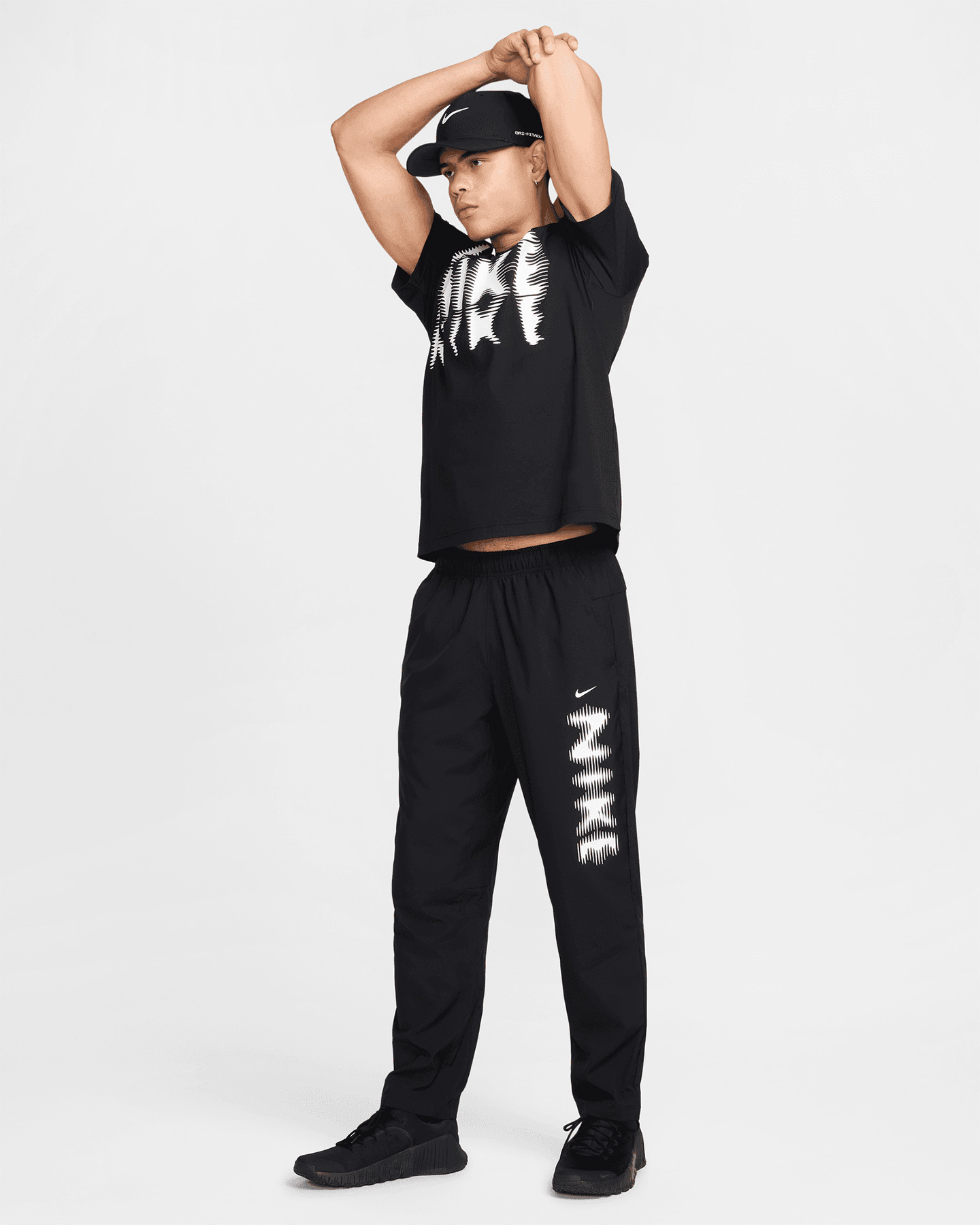 Tréningové nohavice Nike Dri Fit Swoosh M HJ3069-011