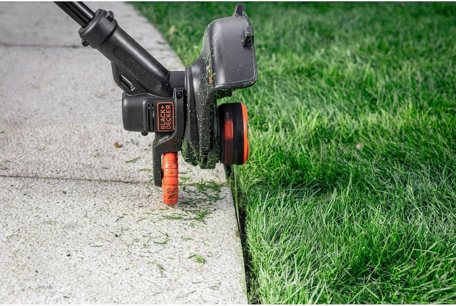 Black & Decker BCST918D1 Gjødseltrimmer 18 Volt 2,0 Ah Li-ion 28 cm