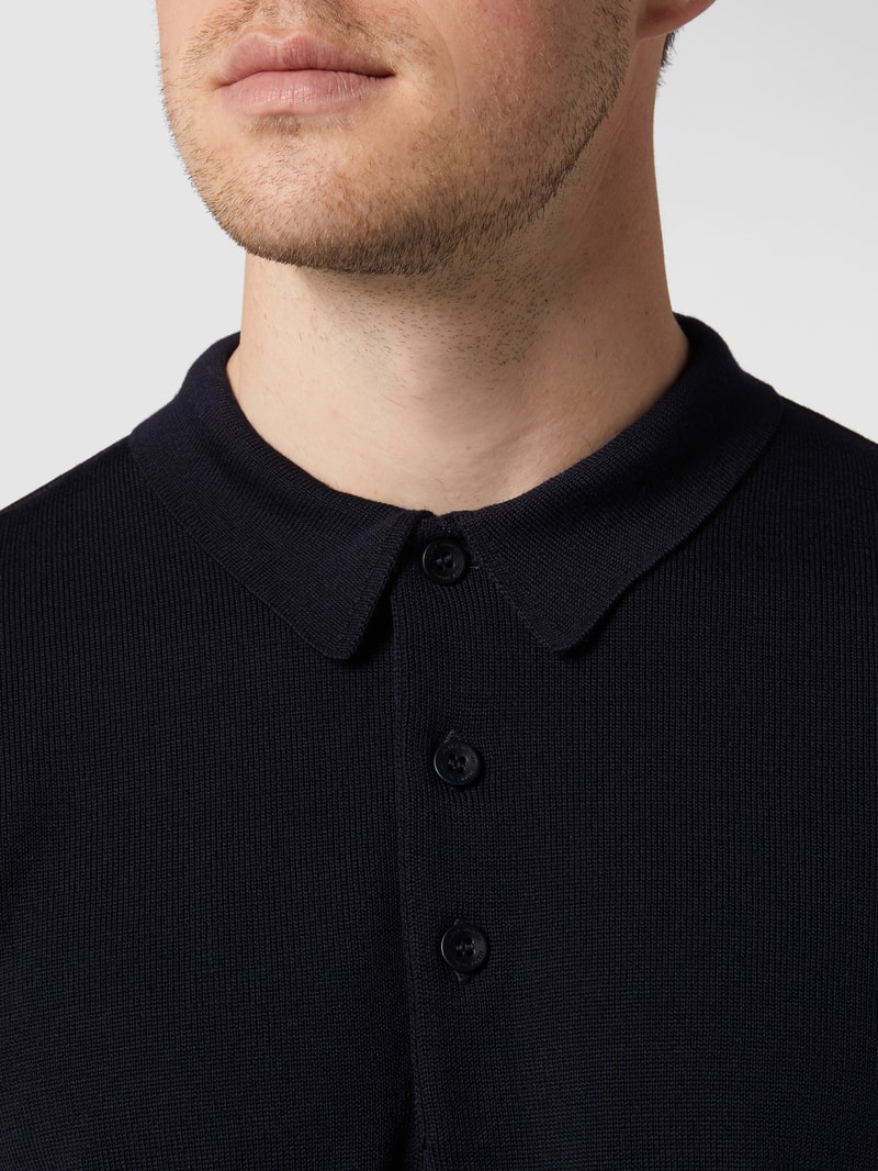 Pullover aus Schurwolle in marineblau