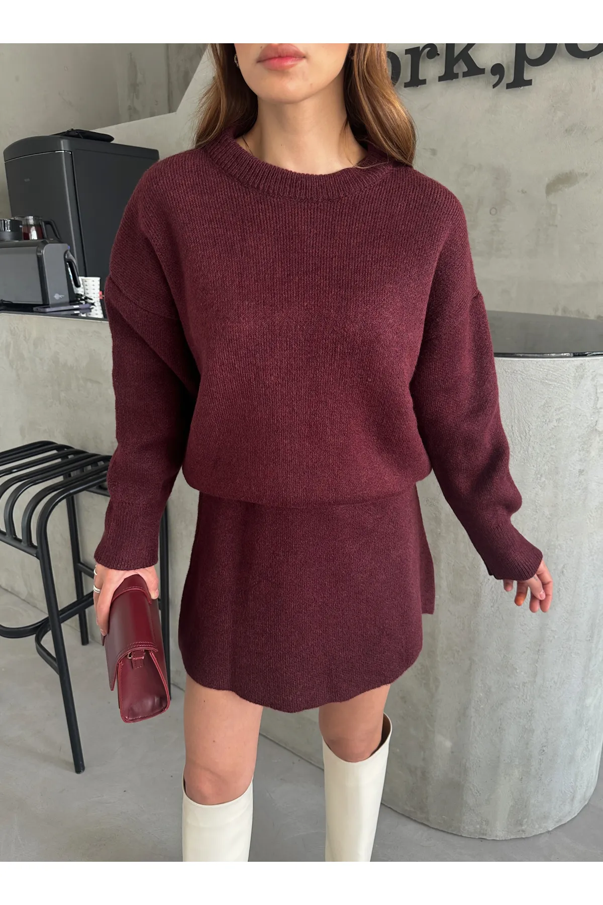 Laluvia  Weinrotes Strickrock-Set mit Rundhalsausschnitt