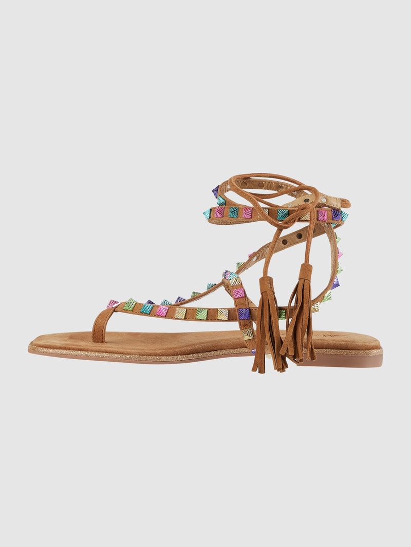 Sandalen aus Leder in camel