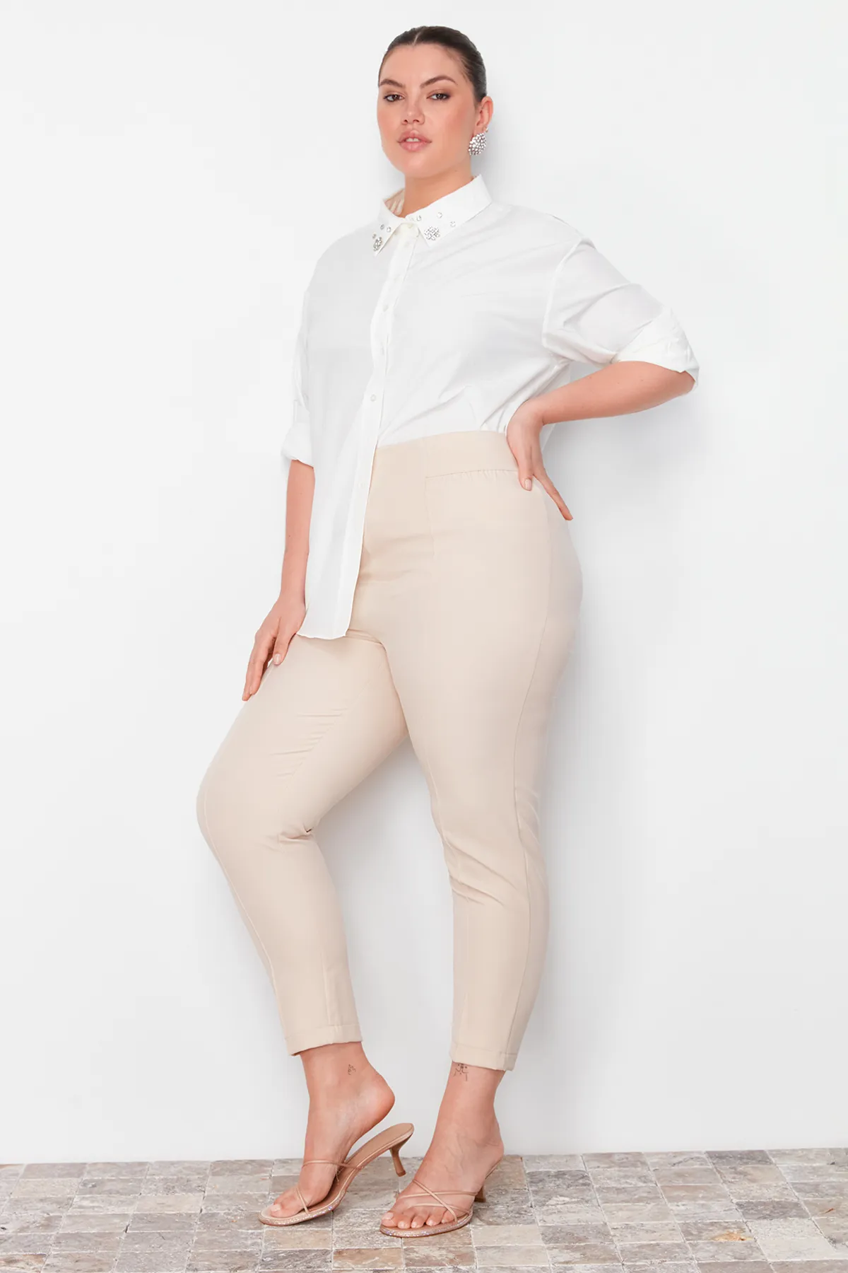 Trendyol Curve  Große Größen in Hose - Grau - Bootcut