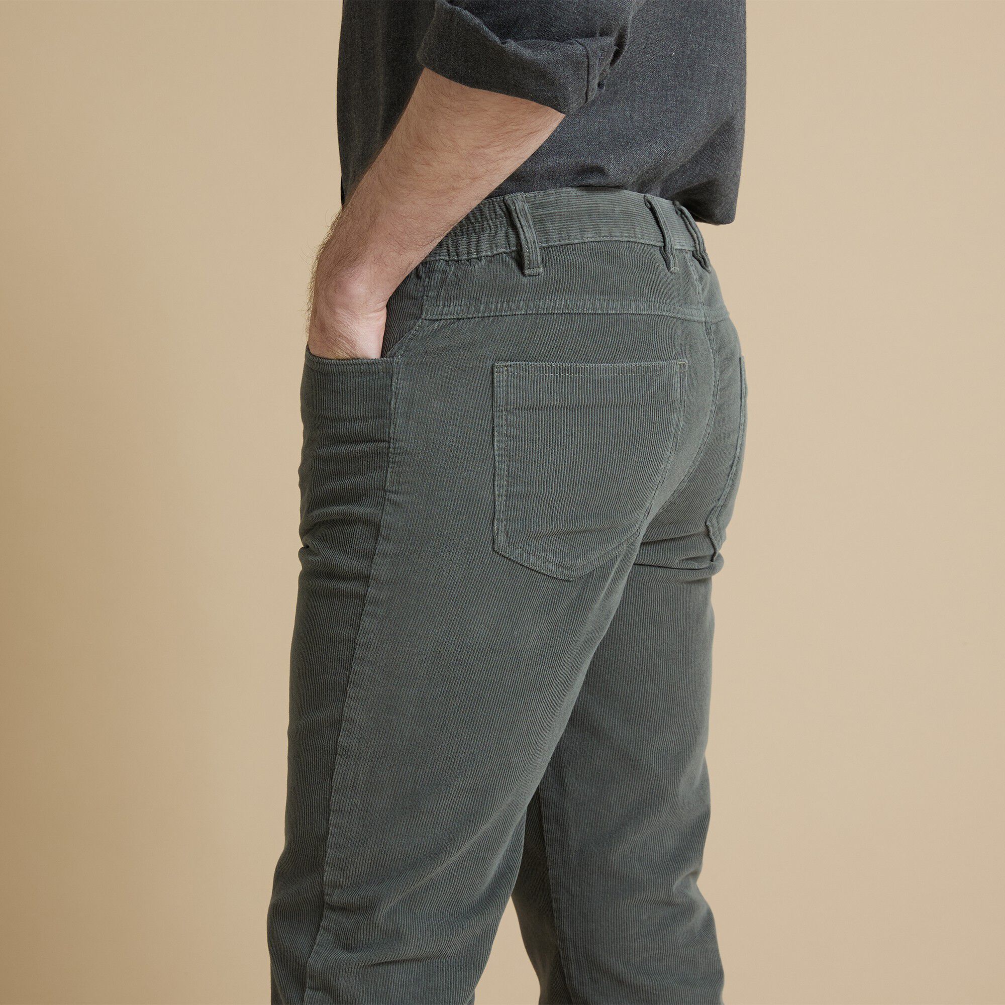 Pantalon droit 5 poches velours milleraies