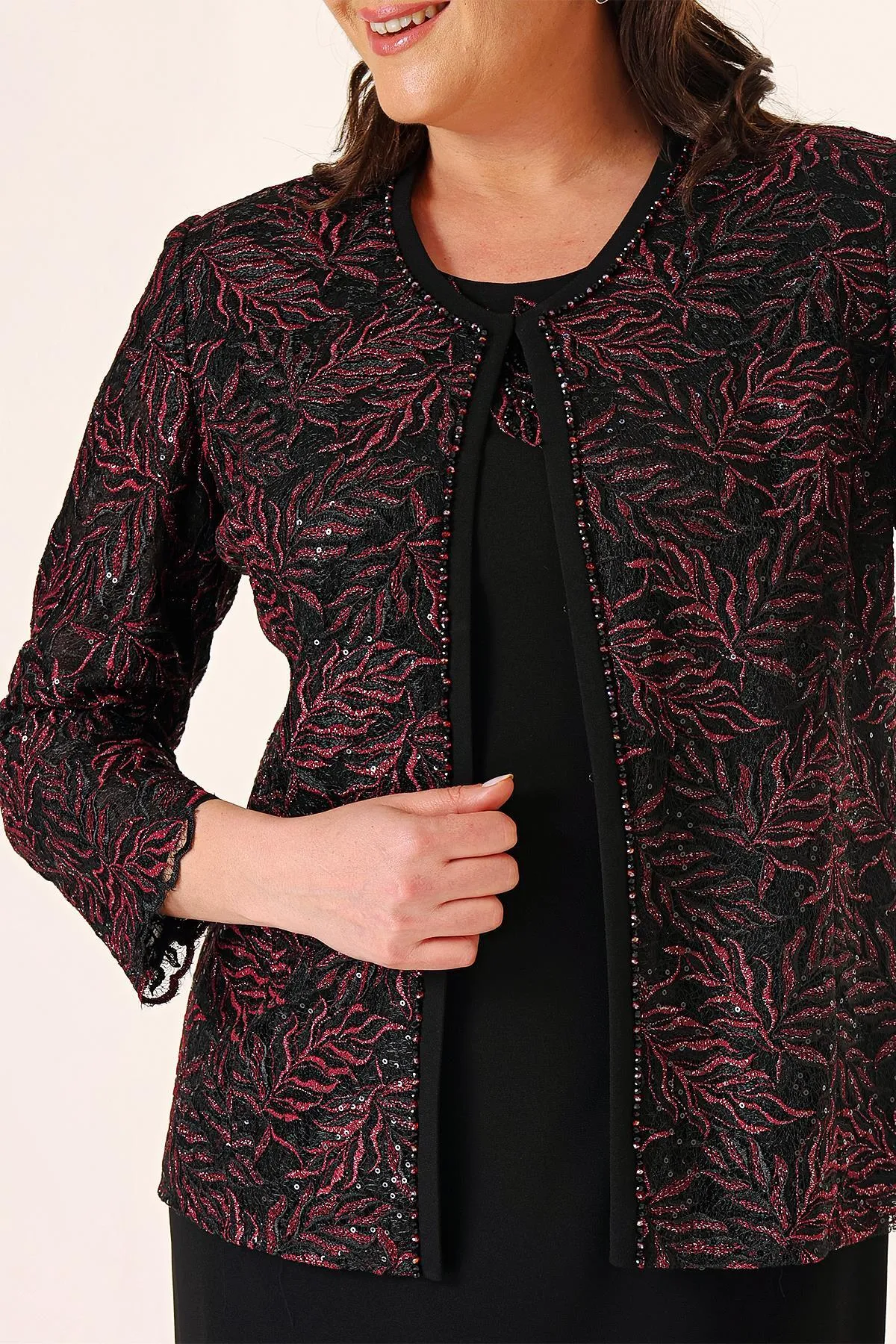 By Saygı  Langes Kleid mit Perlenstickerei am Kragen und Jacke mit Perlenstickerei, gefüttert, großes 2-teiliges Set