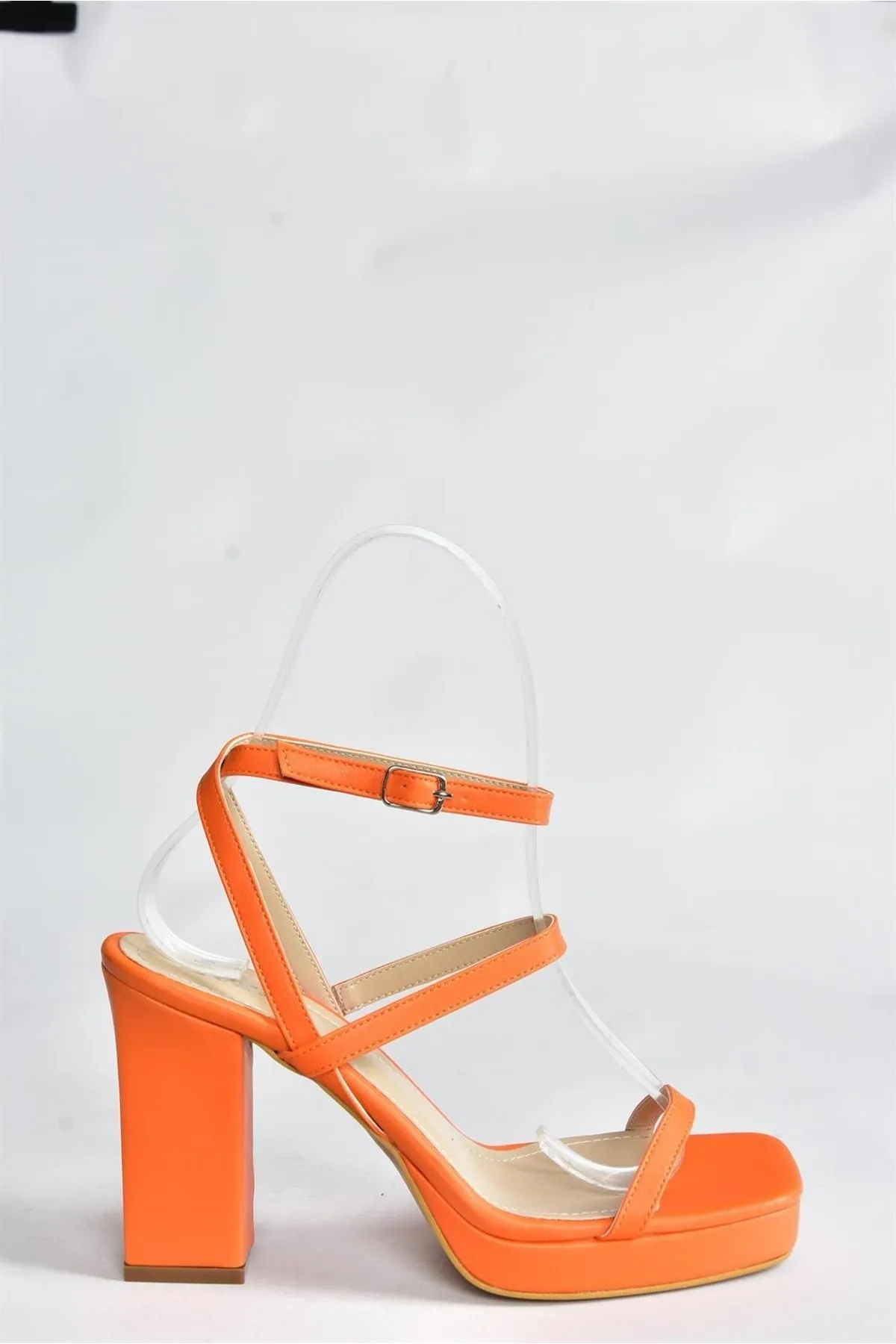 Fox Shoes  Orangefarbene, lässige Damenschuhe mit dicken Absätzen M282462709
