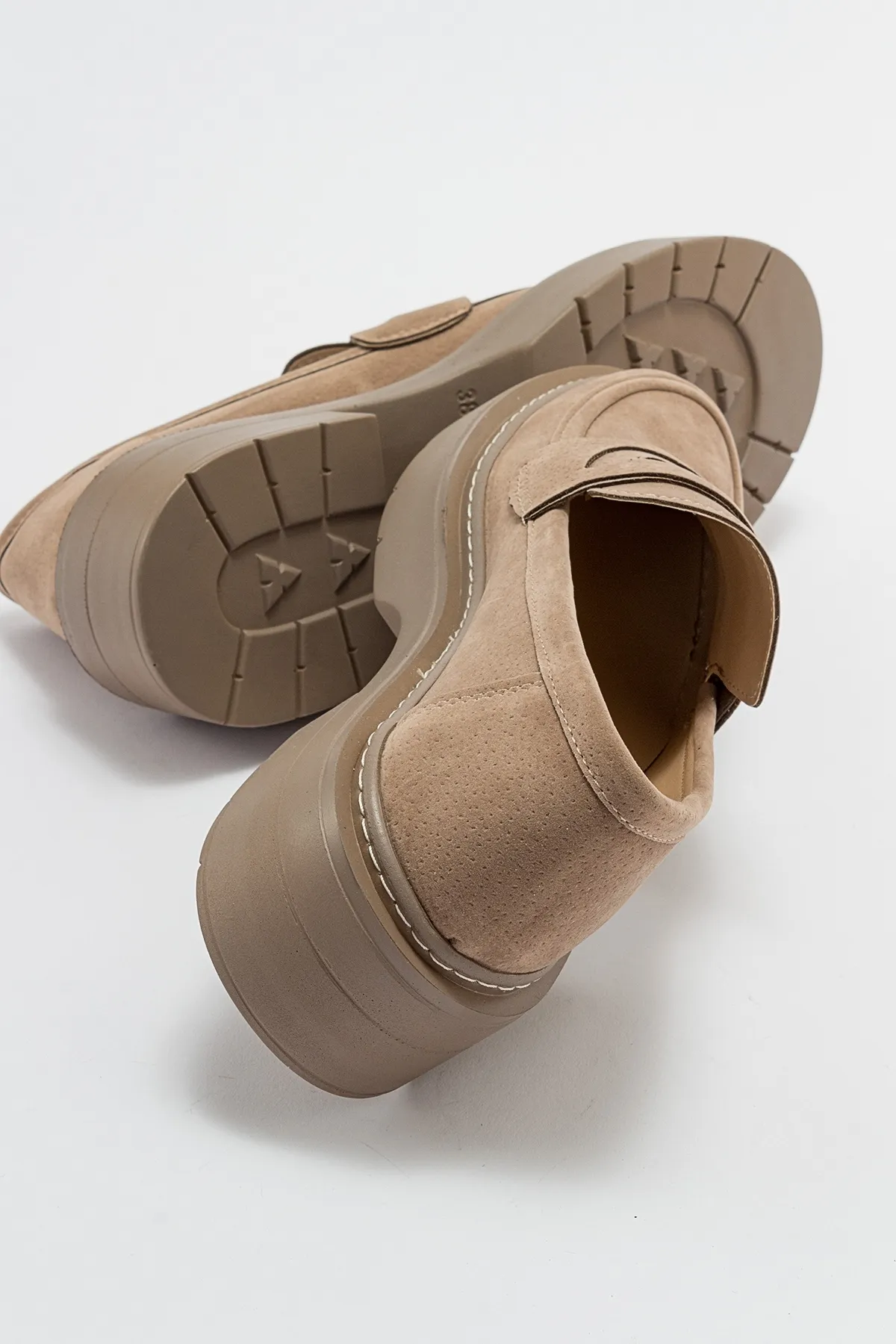 LuviShoes  Damen-Loafer aus dunkelbeigem Wildleder