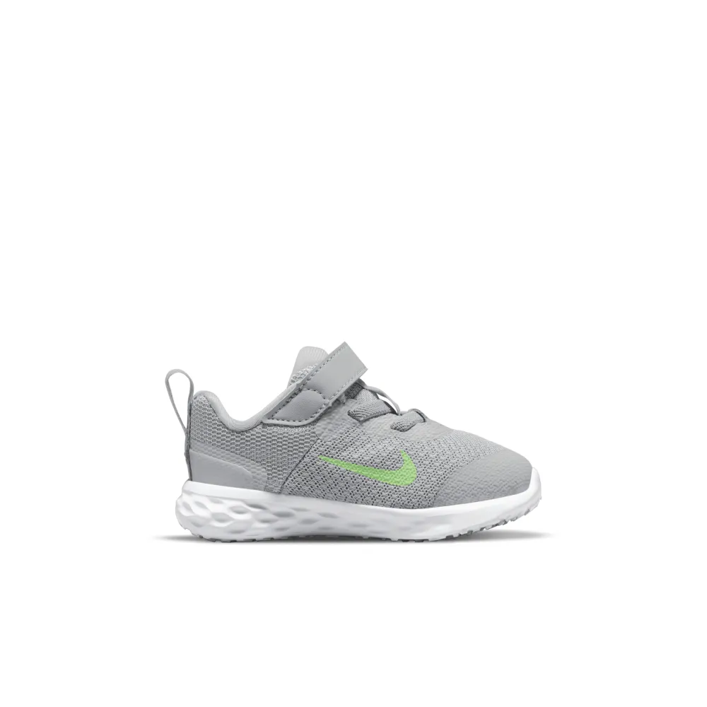 Nike Revolution 6 DD1094-009 / grau