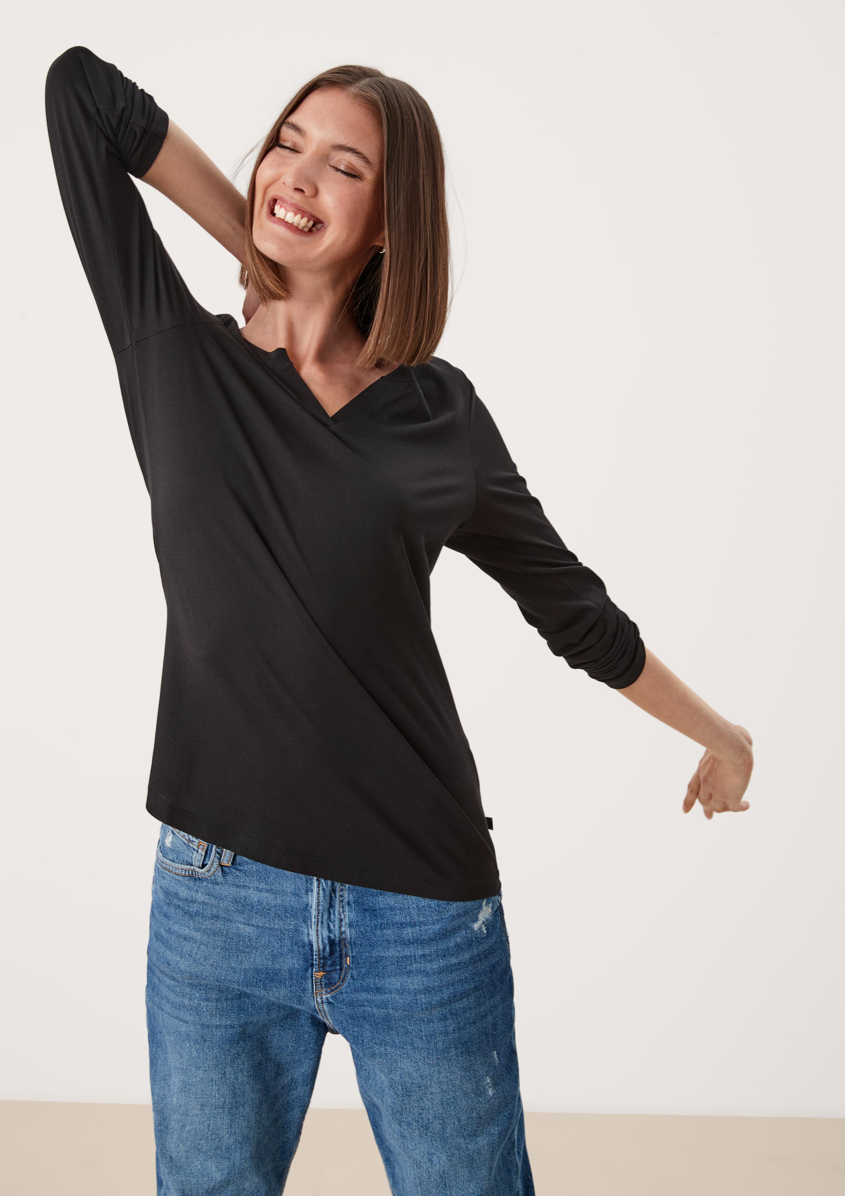 Langarmshirt im cleanen Look  45.899.31.X014-9999