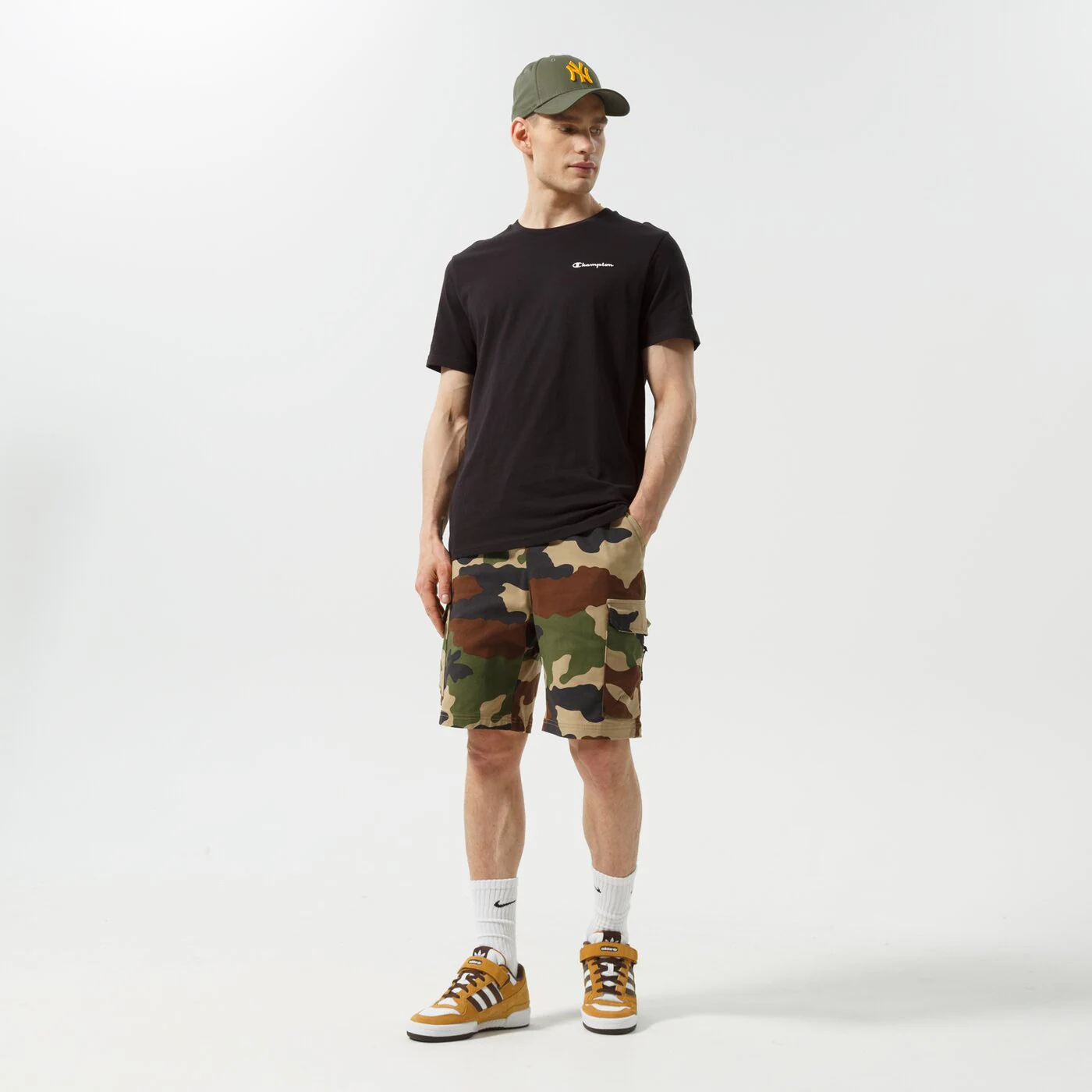 CHAMPION T-SHIRT CREWNECK T-SHIRT Schwarz