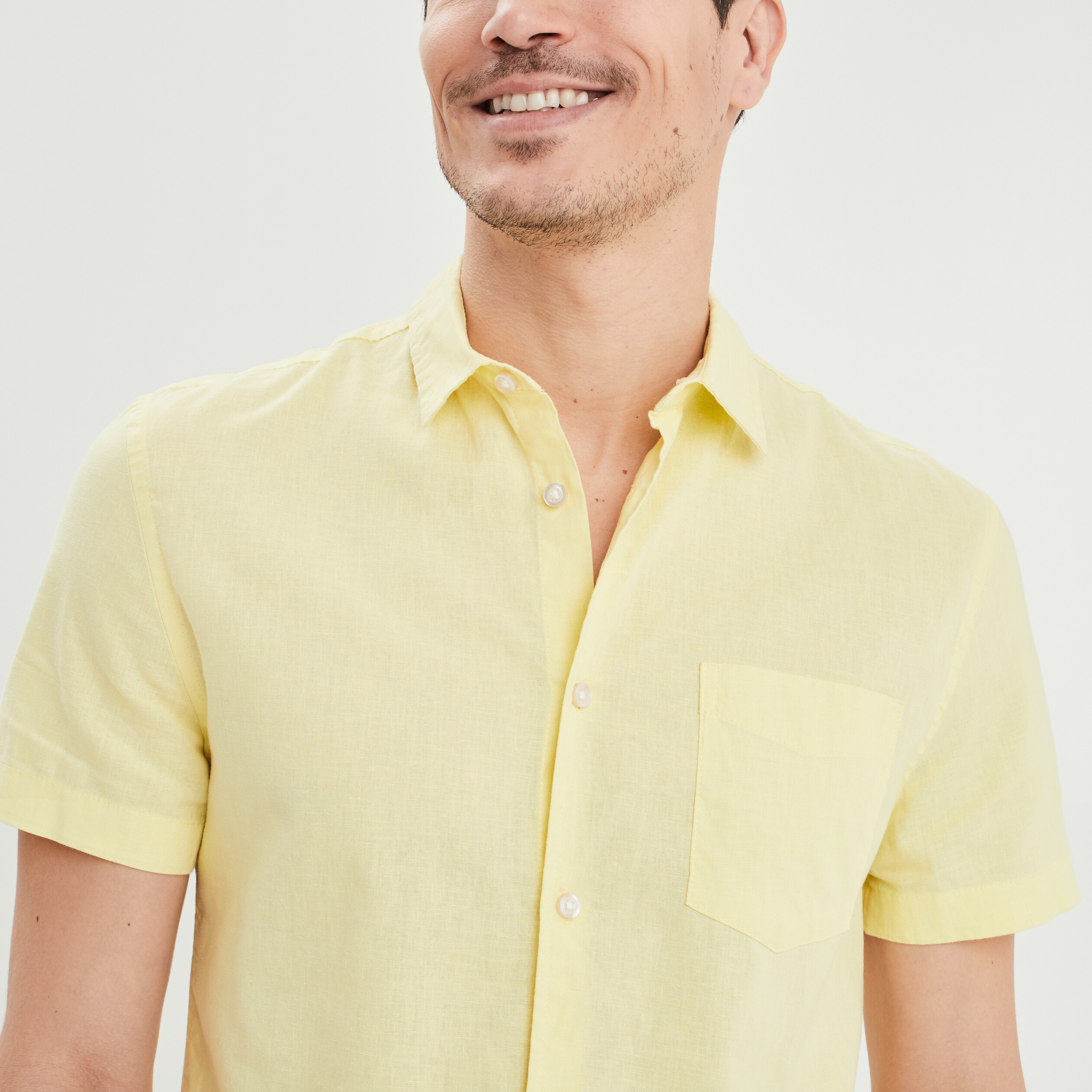 Chemise manches courtes lin majoritaire jaune clair homme | La Halle