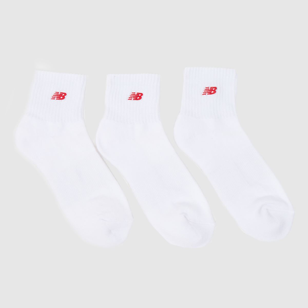 Komplet treh belih in rdečih okroglih nogavic z našitim logotipom New Balance