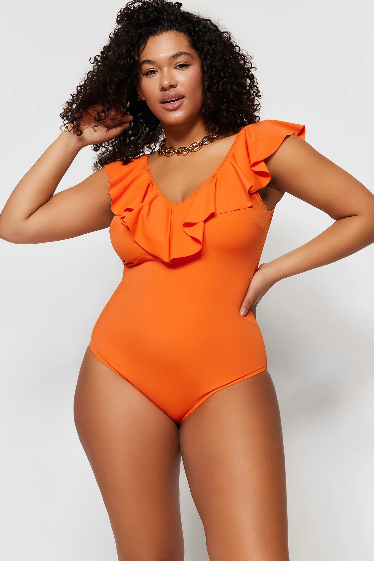 Trendyol Curve  Orangefarbener Badeanzug mit Rüschendetail und Erholungseffekt TBBSS22MA0299