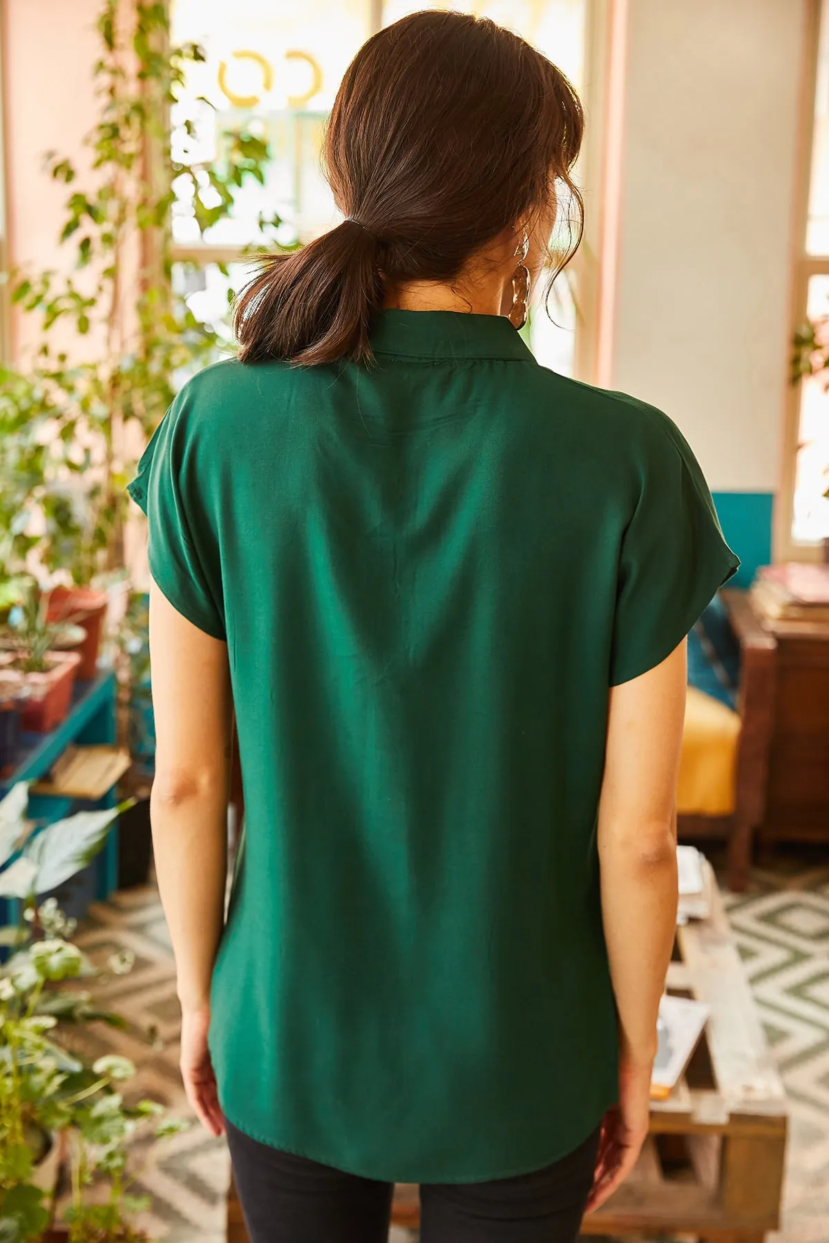 Olalook  Smaragdgrünes Viskosehemd mit Fledermausmotiv für Damen GML-19000617