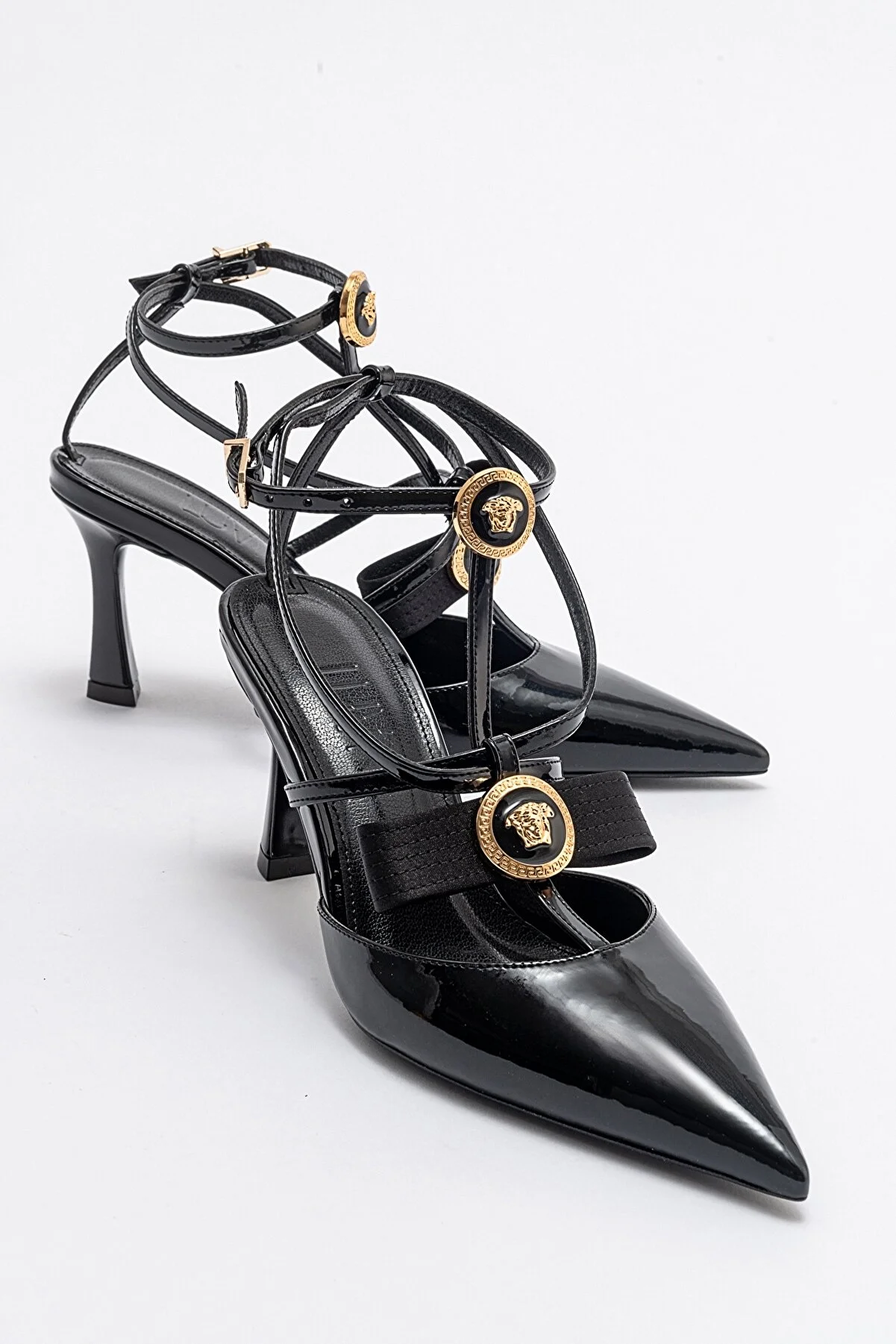 LuviShoes  GRADO Damen-Schuhe mit Absatz aus schwarzem Lackleder