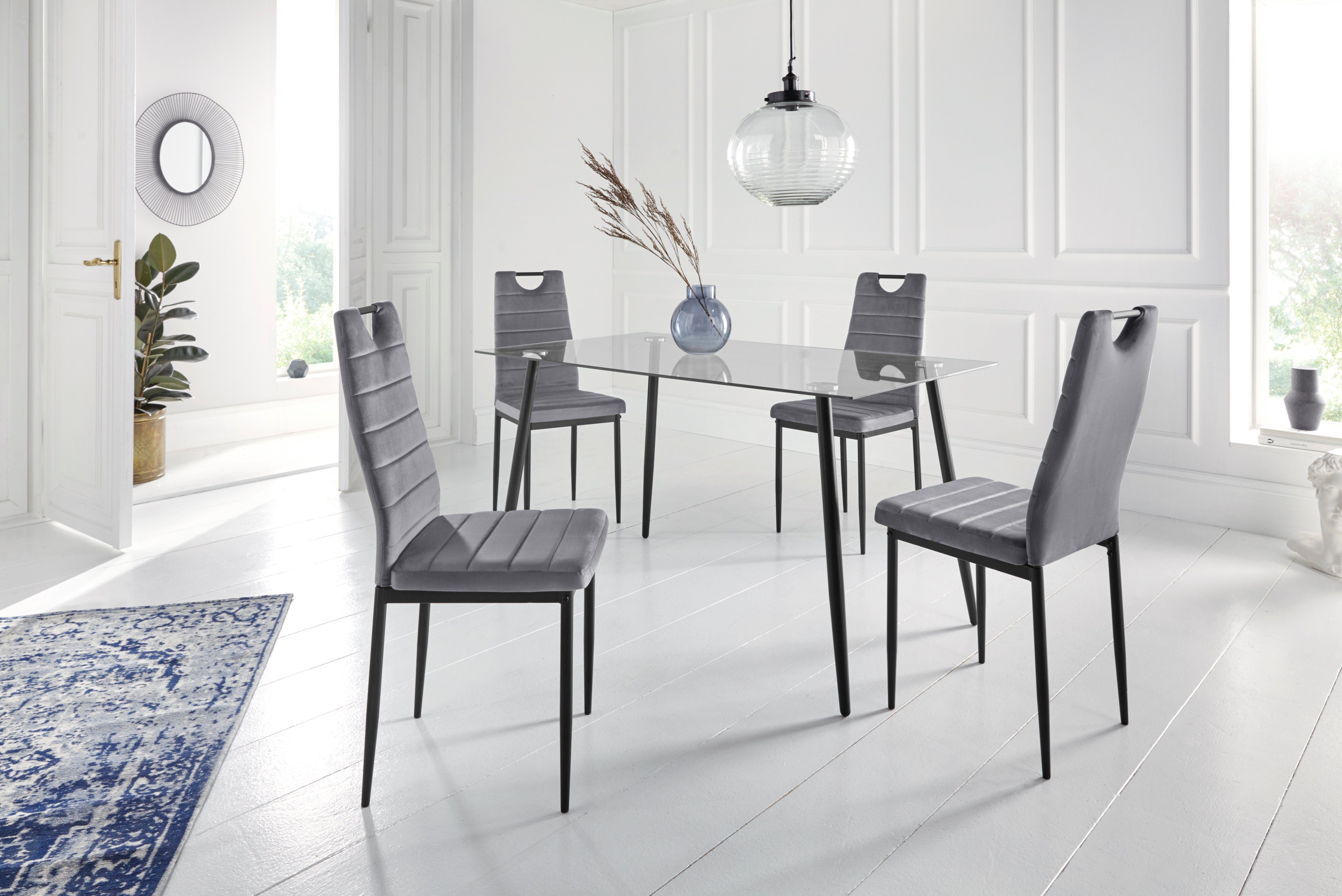 INOSIGN Essgruppe, (Set, 5-tlg), Glastisch, Breite 140 cm und 4 Esszimmerstühlen, Bezug aus Samtstoff
