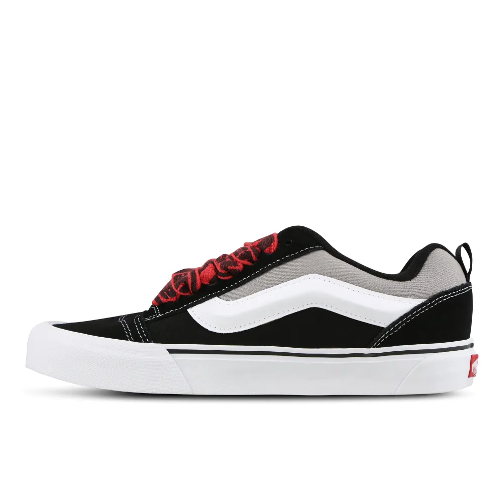 Vans Knu Skool VN0009QCBA21 / schwarz