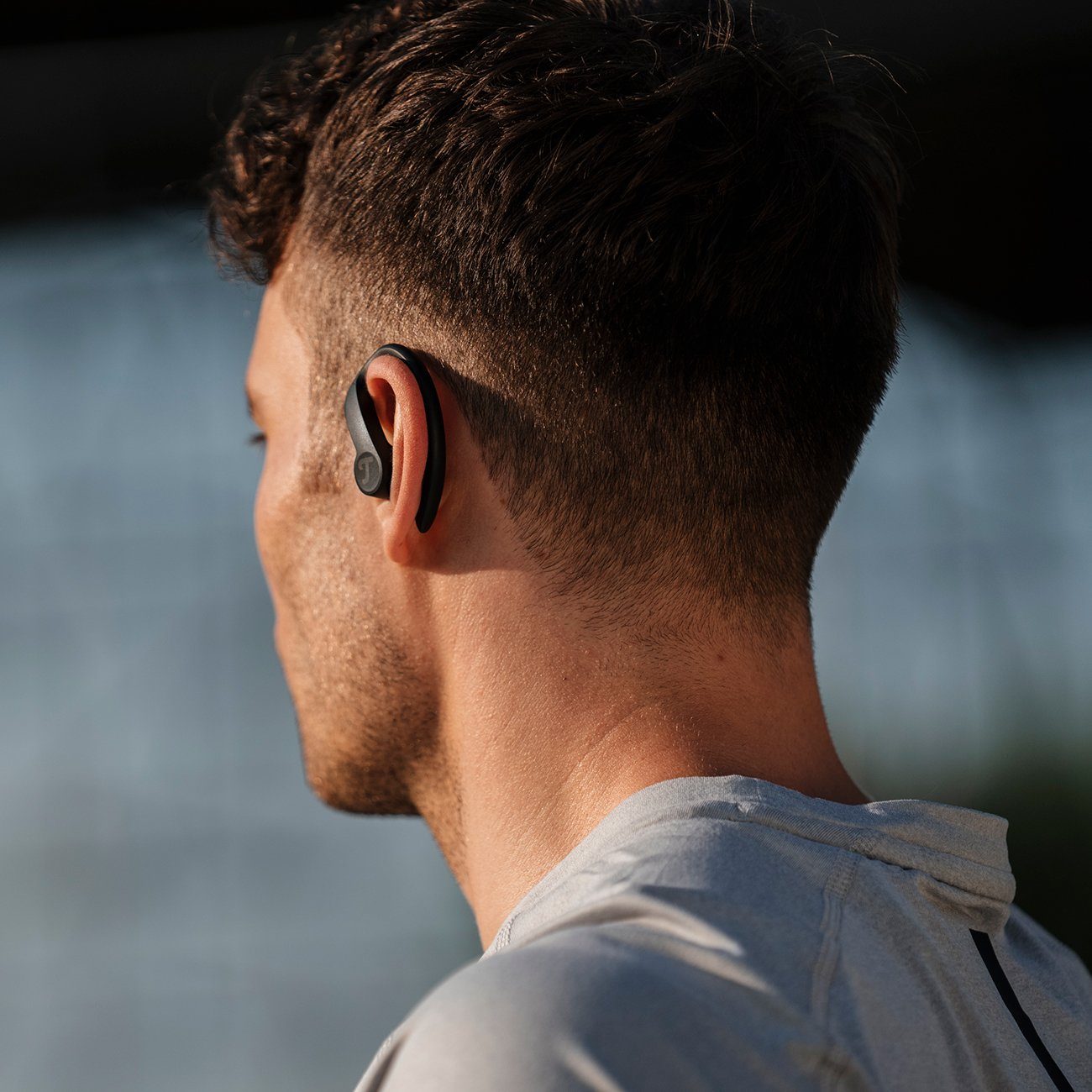 Teufel AIRY SPORTS TWS wireless In-Ear-Kopfhörer (Smarte Touch-Steuerung an der Ohrmuschel für Musiksteuerung, Telefonannahme, Sprachassistent und Lautstärke, Sprühwassergeschützt nach IPX3, resistent gegen Regen, Schmutz und Staub)