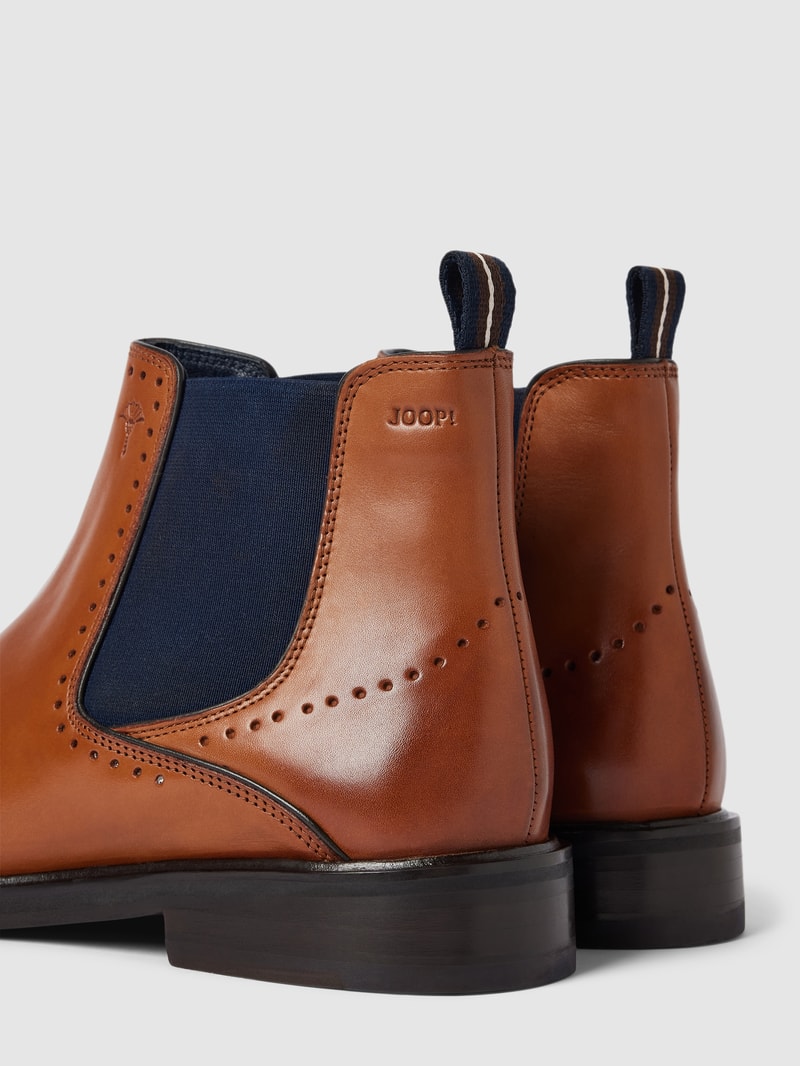 Chelsea Boots mit Perforierungen Modell 'pero' in cognac