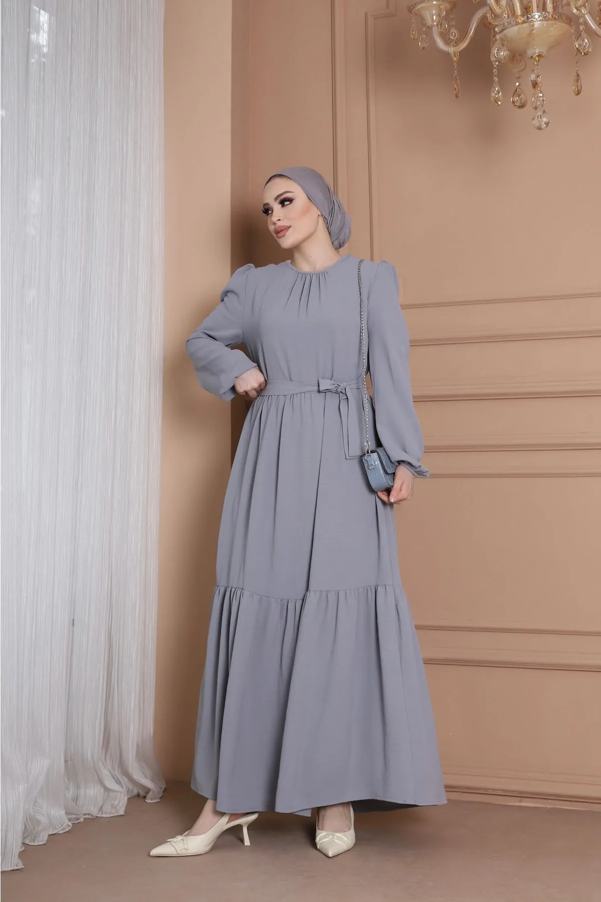 VOLT CLOTHİNG  Ayrobin Kleid mit Gürtel und Rüschendetail am Kragen