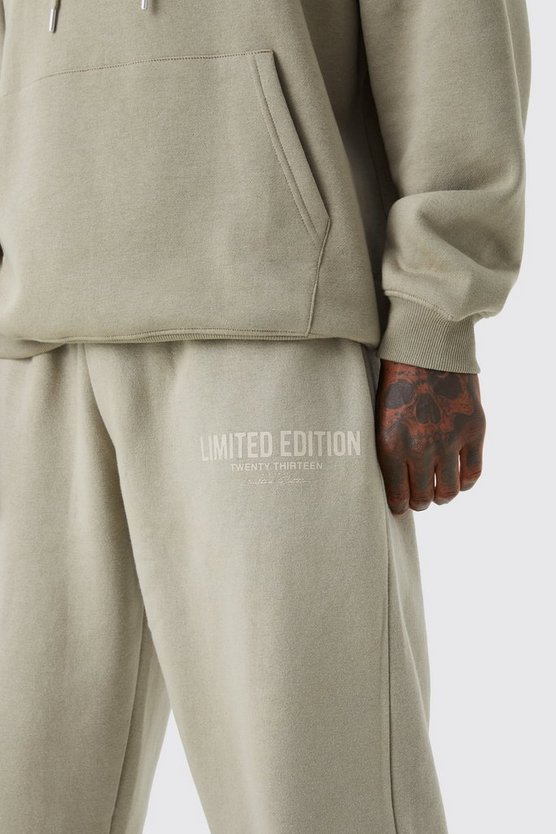 Oversize Jogginghose mit Limited Edition Text Print