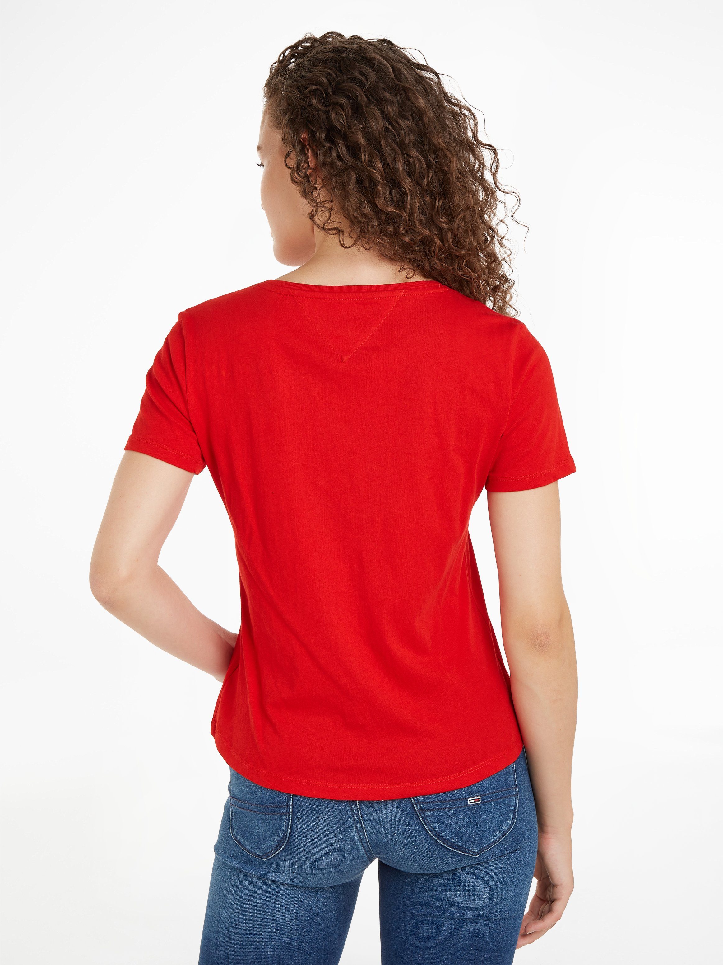 Tommy Jeans V-Shirt mit Tommy Jeans Logo-Flag auf der Brust