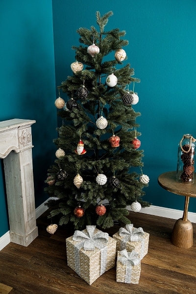 MyFlair 180CM HING FULL PE TREE WITH 763 TIPS METAL