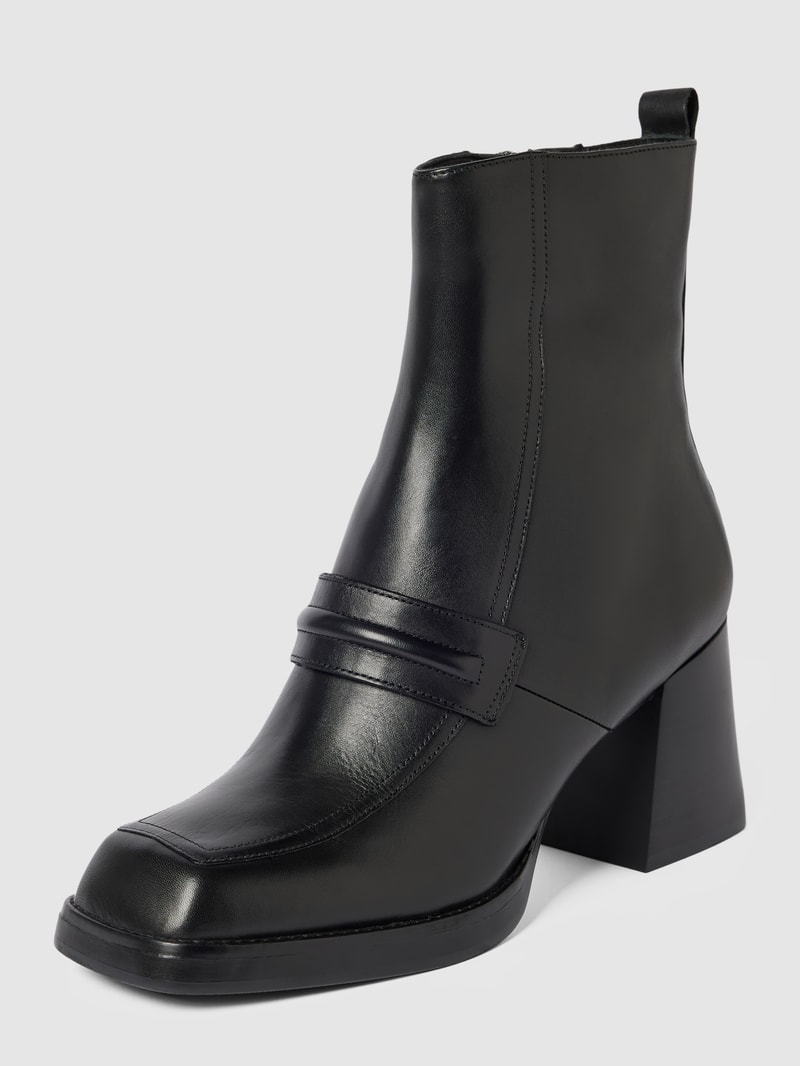 Stiefeletten mit Reißverschluss in schwarz