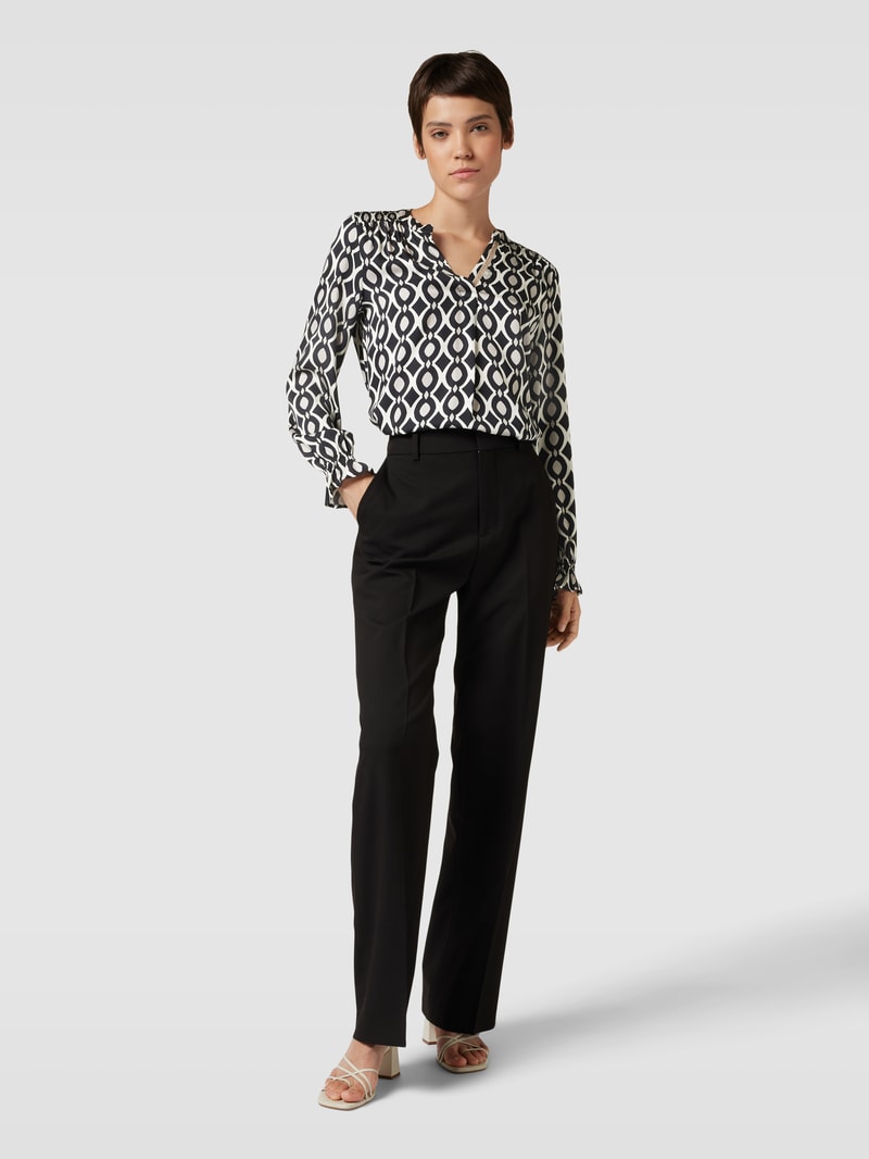 Blusenshirt aus Viskose mit Tunika-Kragen und Smok-Details in schwarz