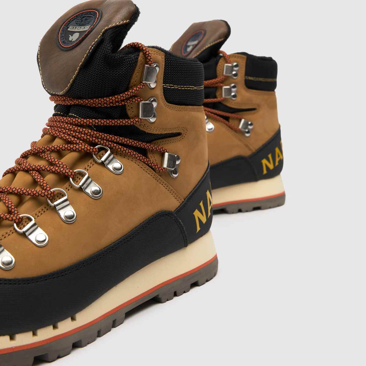 NAPAPIJRI rock-sneakers i sten och svart