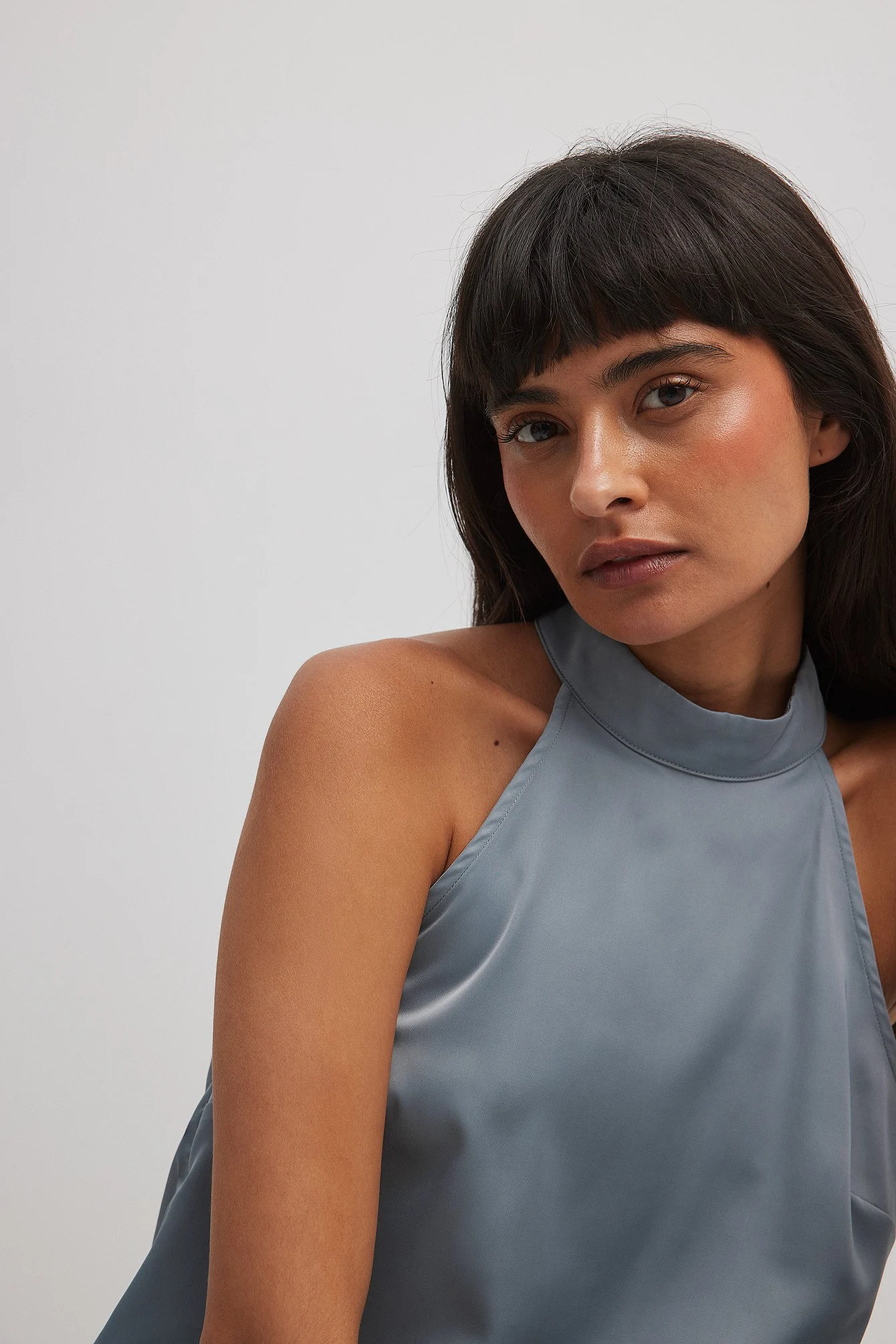 Hochgeschlossenes Top aus Satin