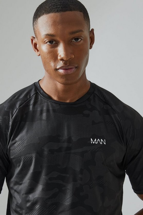Man Active Camouflage Raglan Performance T-Shirt