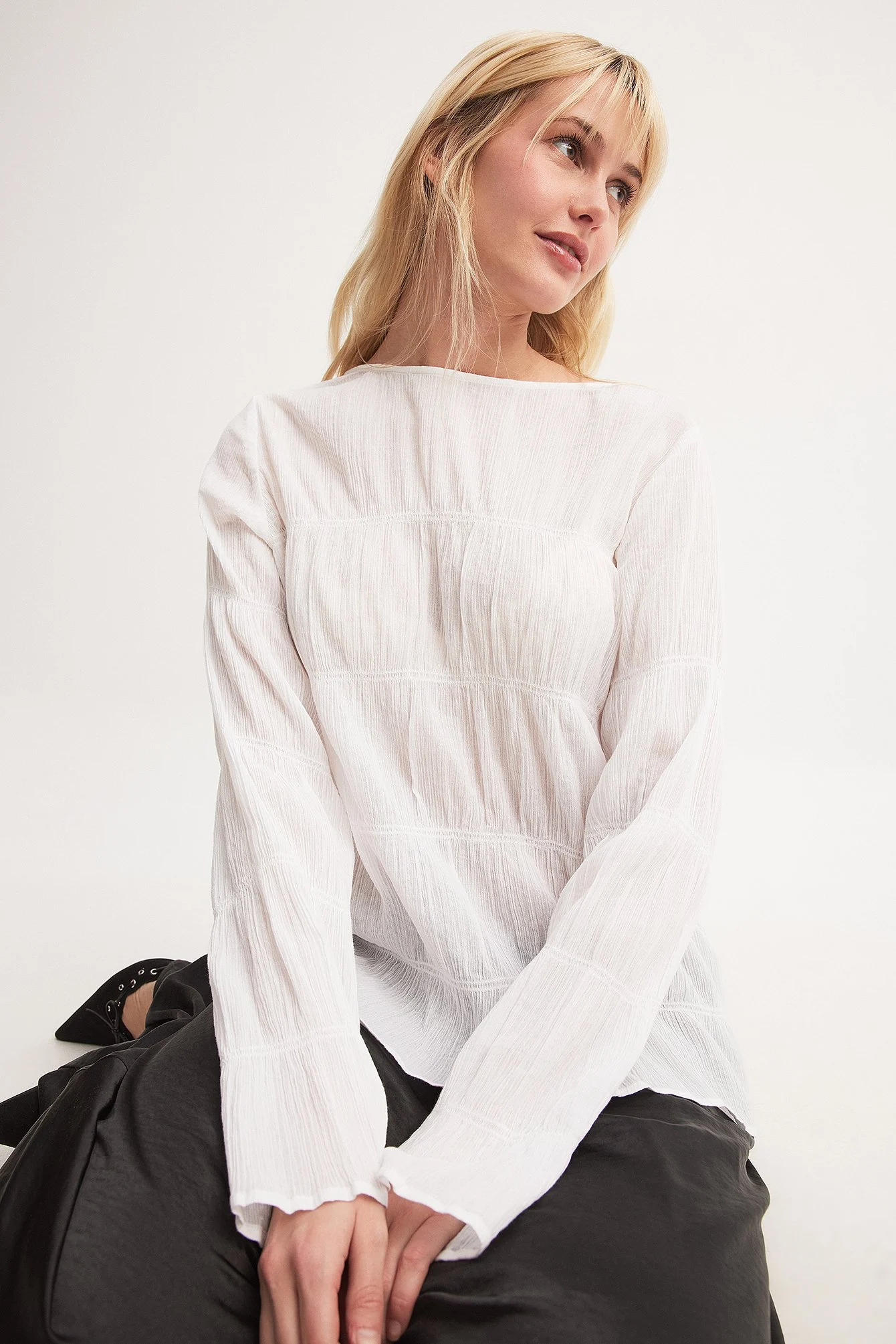 Langärmlige Bluse mit gesmoktem Detail