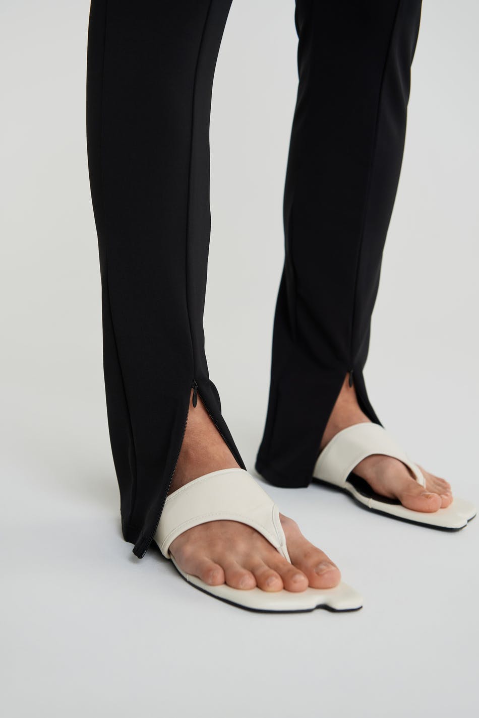 Jada petite slit leggings