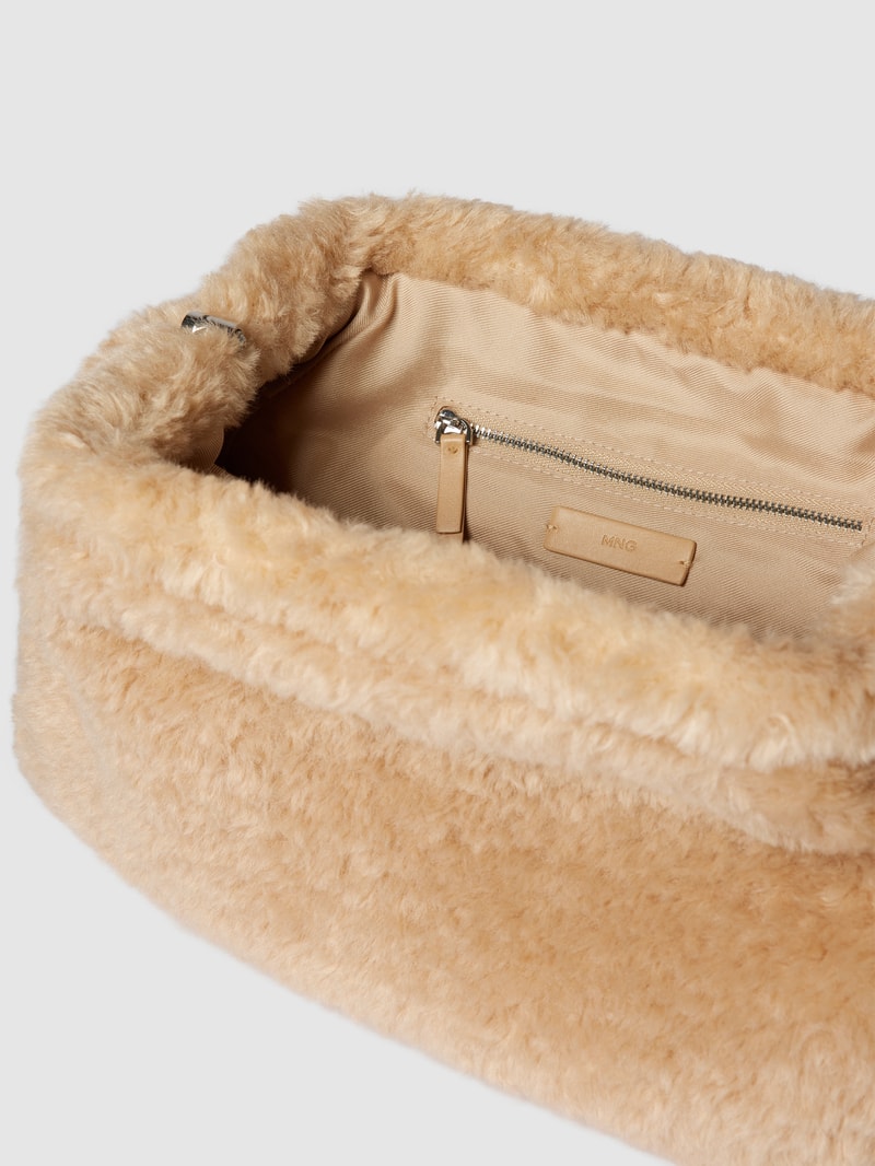 Handtasche aus Teddyfell Modell 'Bag furi' in beige