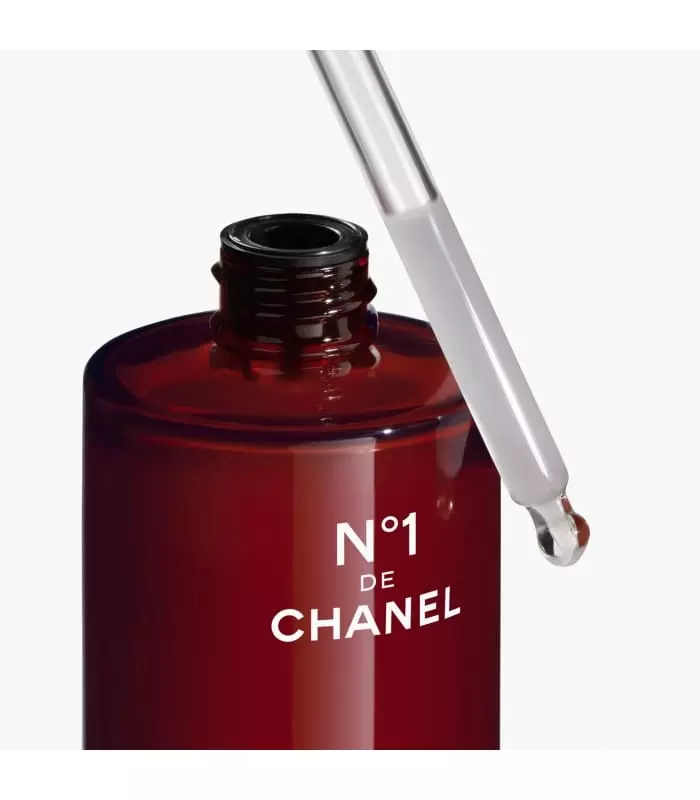 N°1 DE CHANEL SÉRUM REVITALISANT Prévient et corrige l'apparence des 5 signes de l'âge