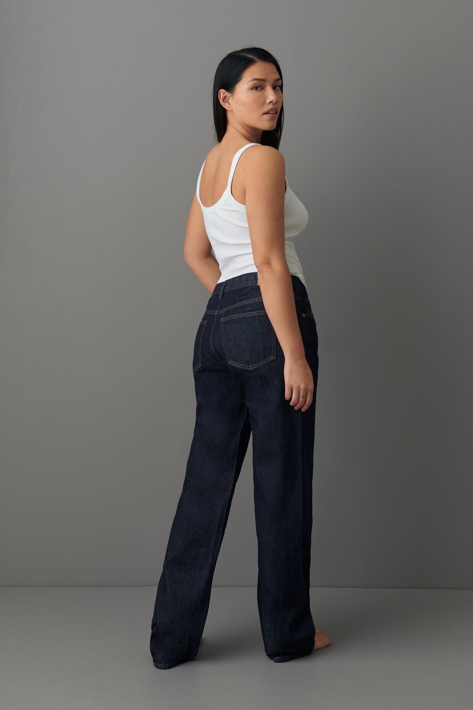Low straight jeans