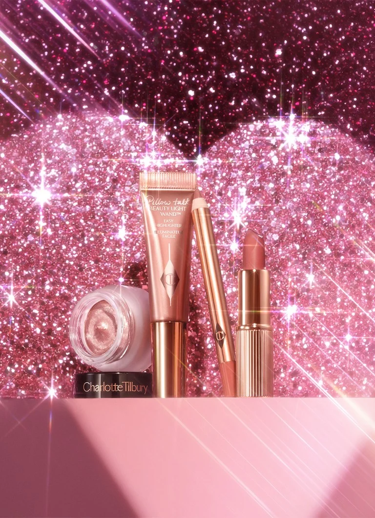 Charlotte Tilbury Pillow Talk Icons On The Go -meikkisetti - Rajoitetun erän