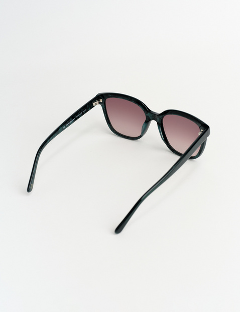 Modische Sonnenbrille