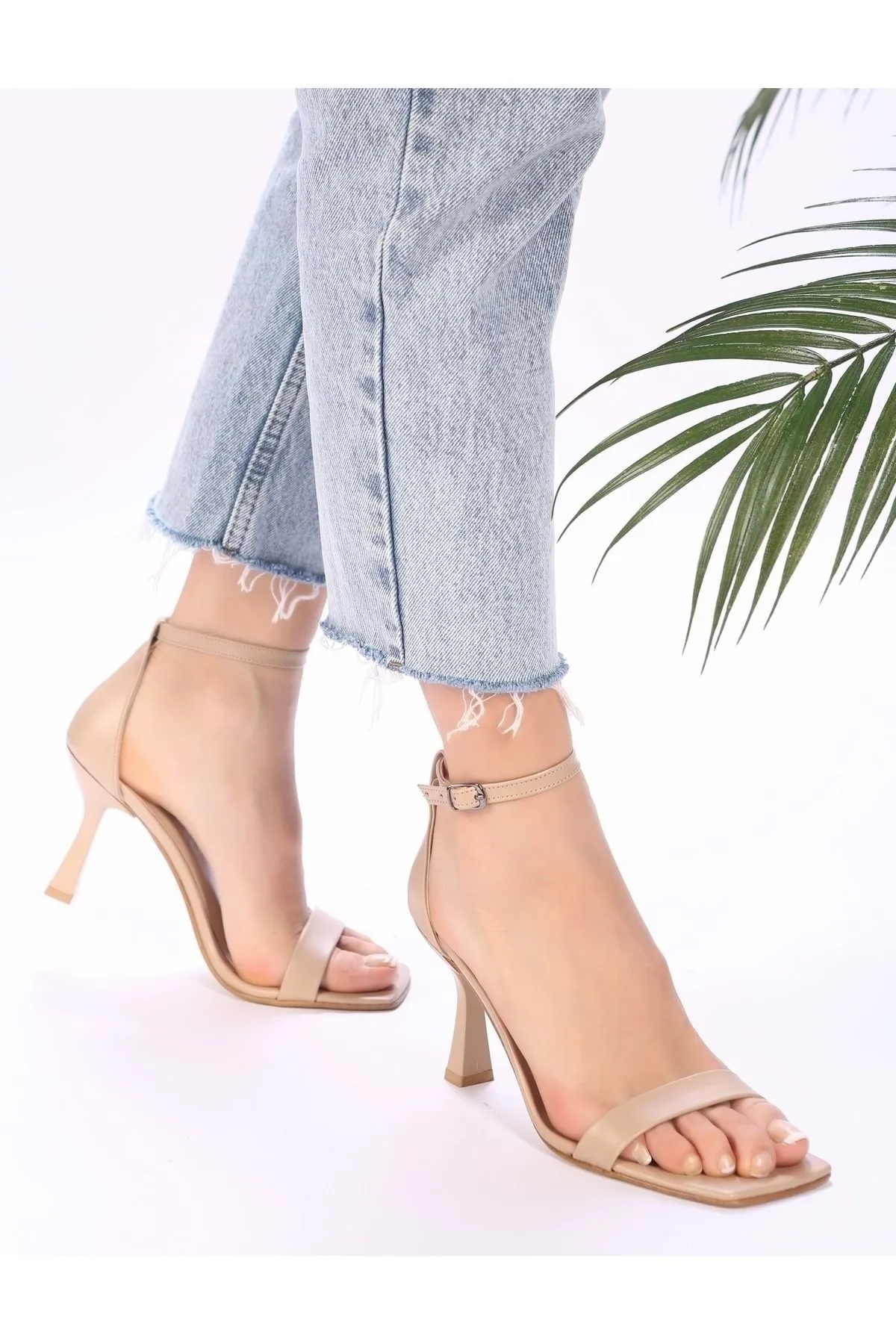 Shoeberry  Damen-Schuhe Riva Skin Skin mit Einzelriemen und Absatz