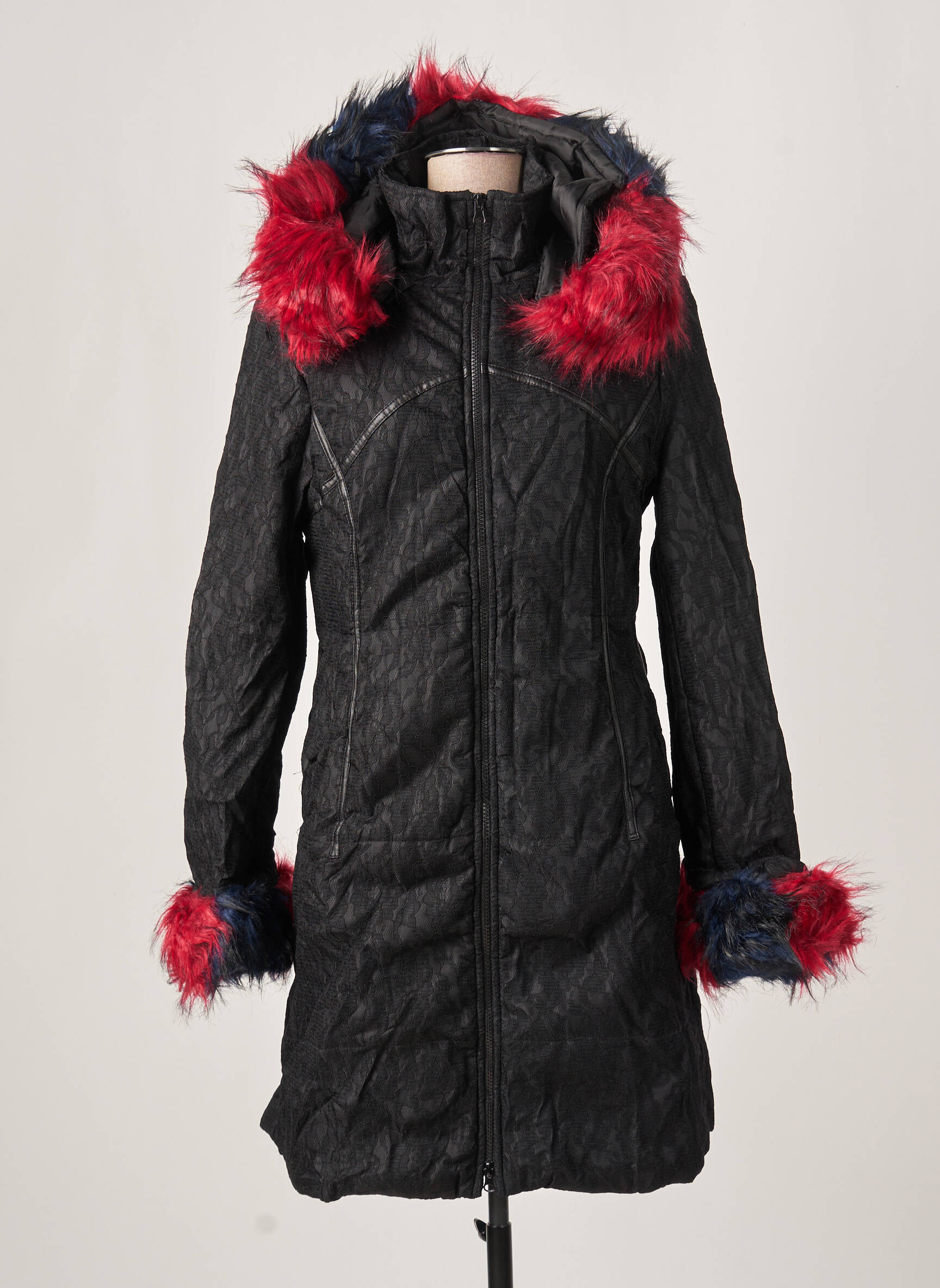 Virginie Moi Parkas Femme couleur noir