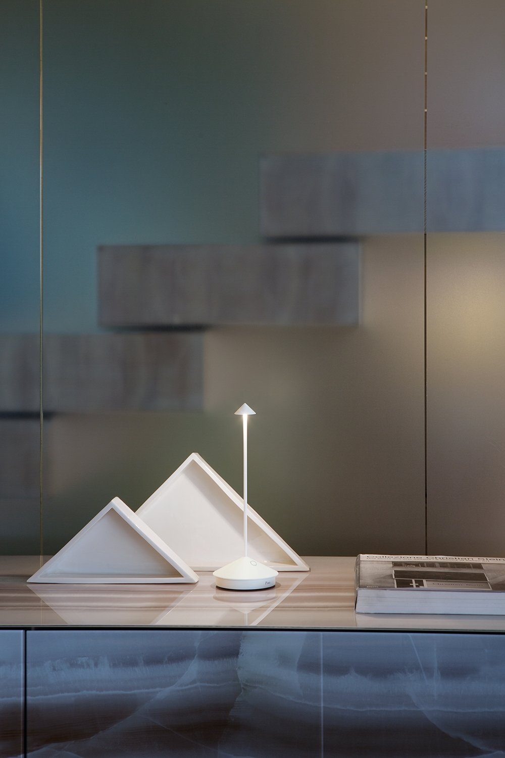Zafferano LED Tischleuchte Pina Pro: Neue Version, LED fest integriert, 2200K (gemütlich warmweiß), 2700K (warmweiß), 3000K (Neutralweiß), Für den Innen und Außenbereich geeignet, IP 54 geschützt