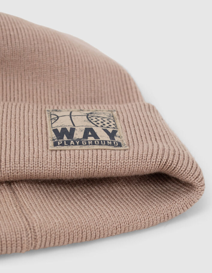 Bonnet beige tricot étiquette basketball garçon