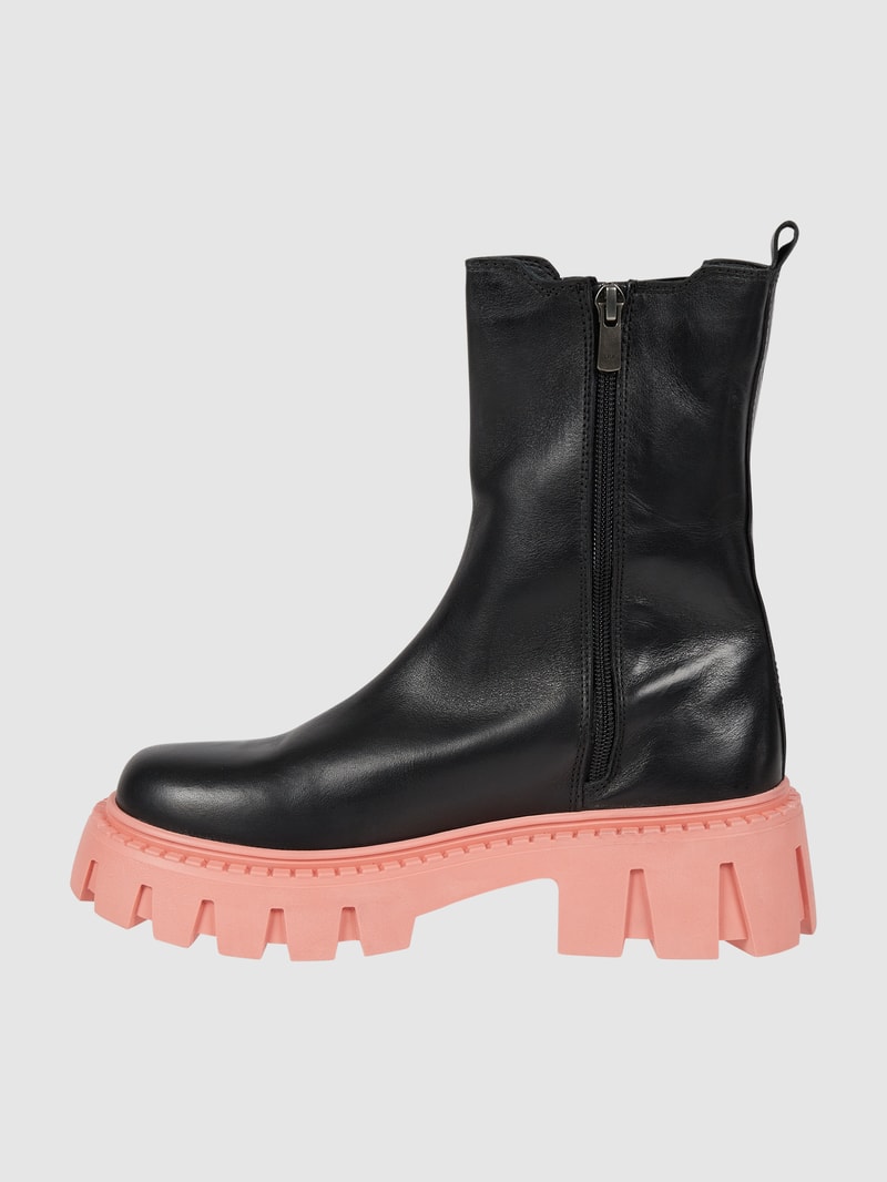 Lederboots mit Plateausohle in schwarz