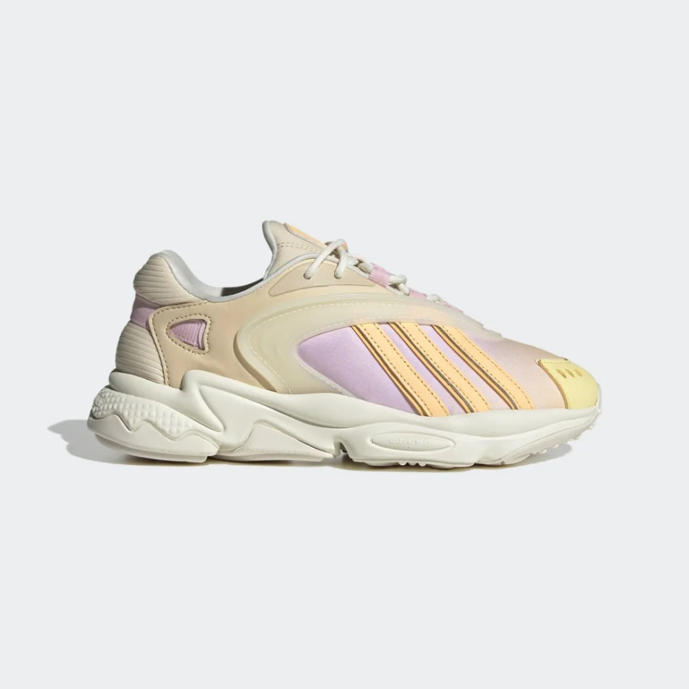 adidas Oztral W HQ4474 / weiss