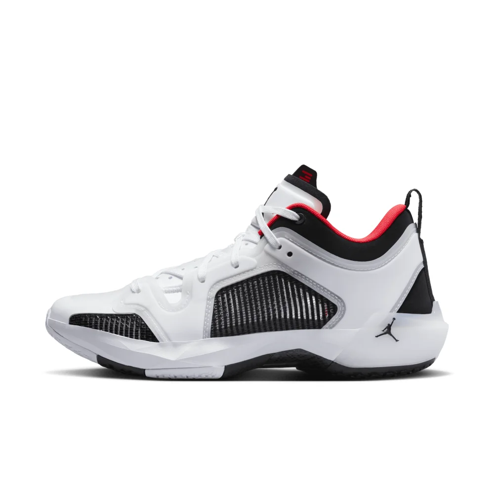NIKE JORDAN XXXVII Low 37 DQ4122-100 / weiss