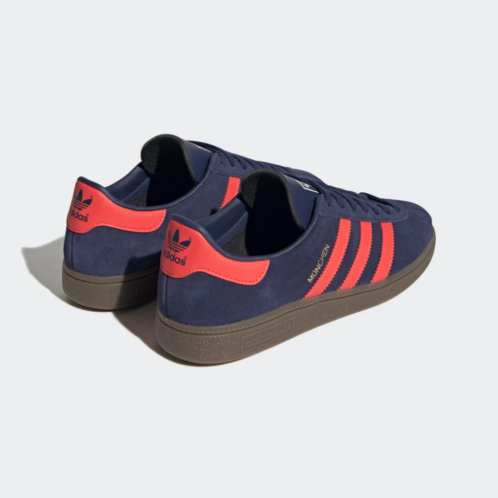 adidas München GY7400 / blau